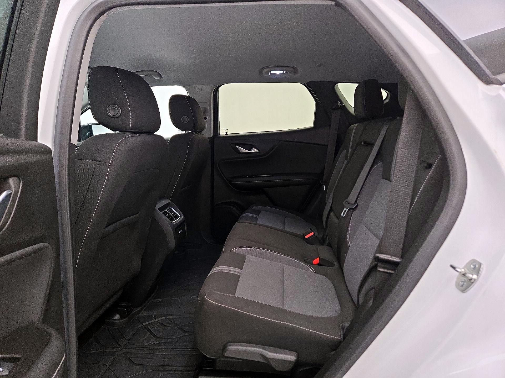 Thumbnail: 2023 Chevrolet Blazer - 19