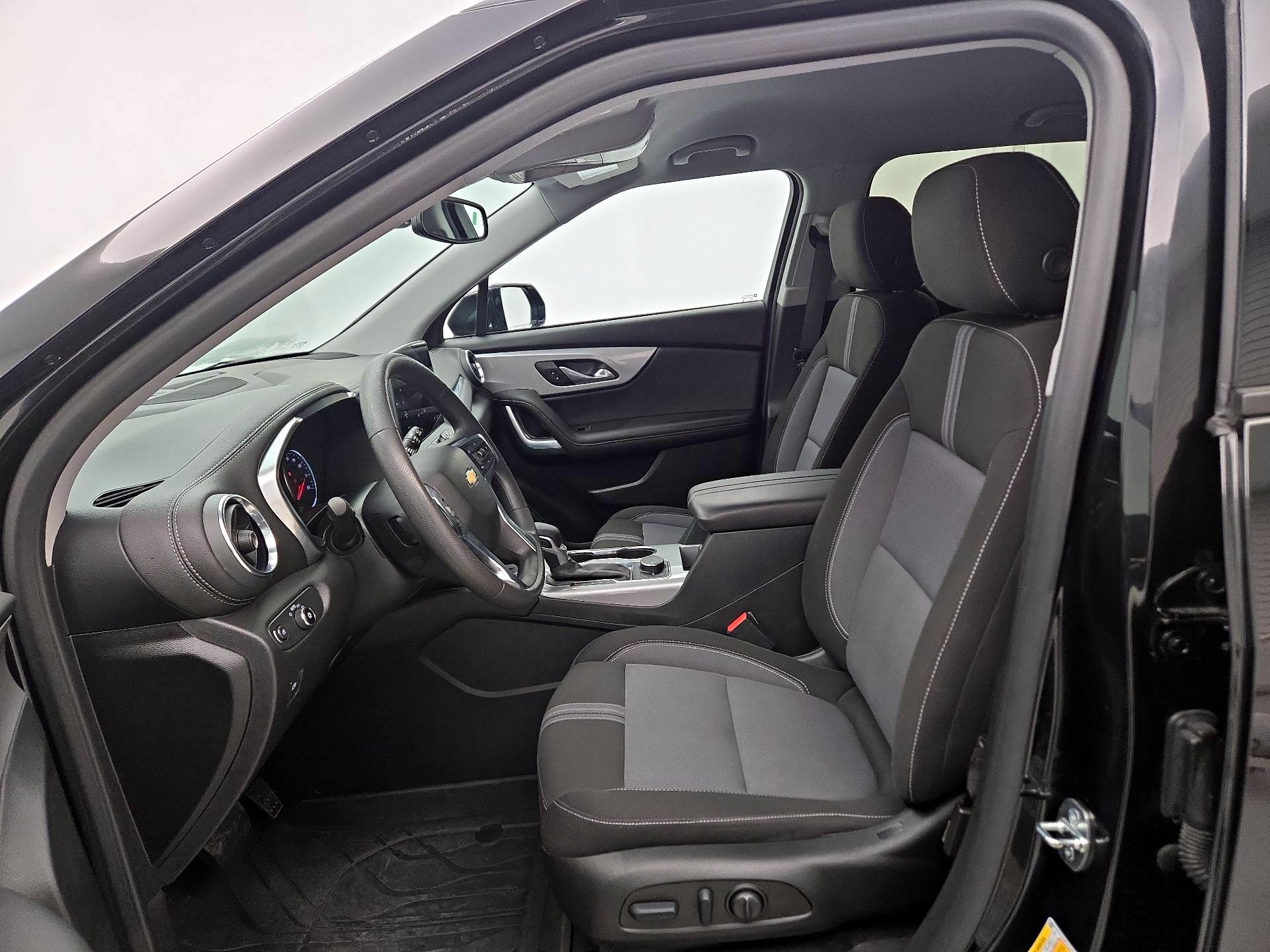 Thumbnail: 2023 Chevrolet Blazer - 11