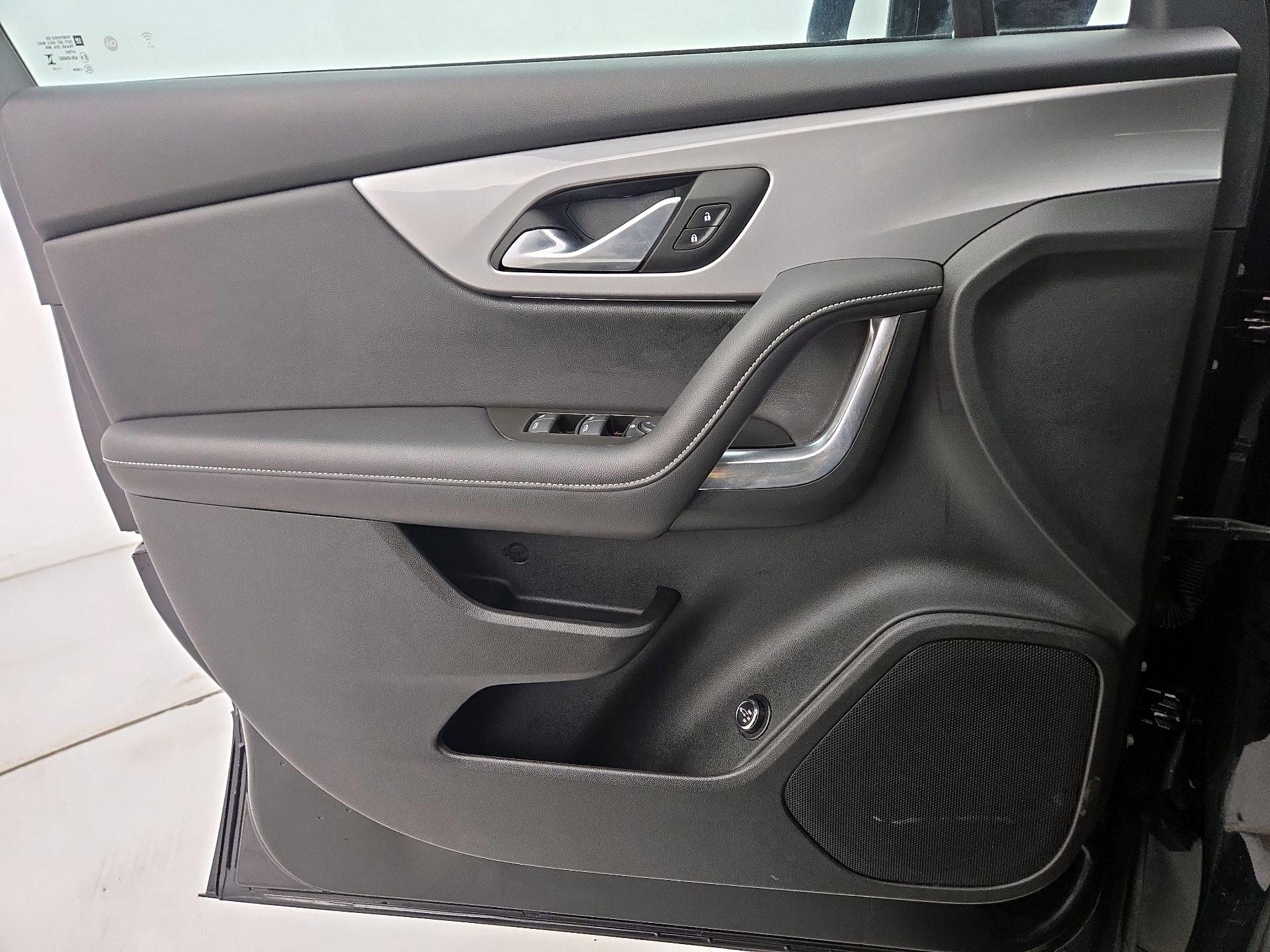 Thumbnail: 2023 Chevrolet Blazer - 12