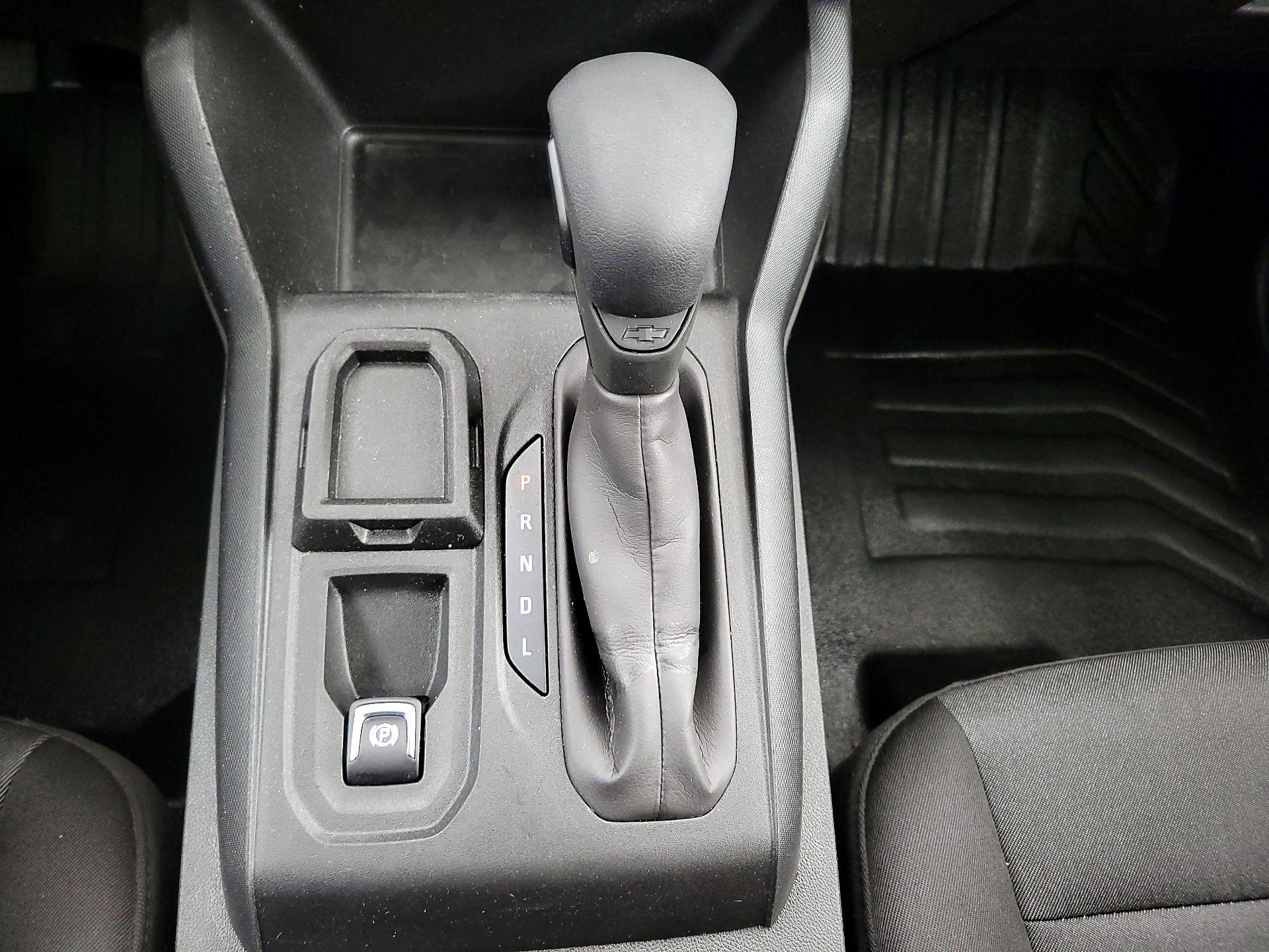 Thumbnail: 2023 Chevrolet Colorado - 17