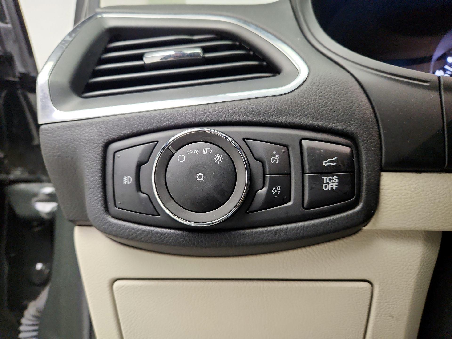 Thumbnail: 2023 Ford Edge - 13