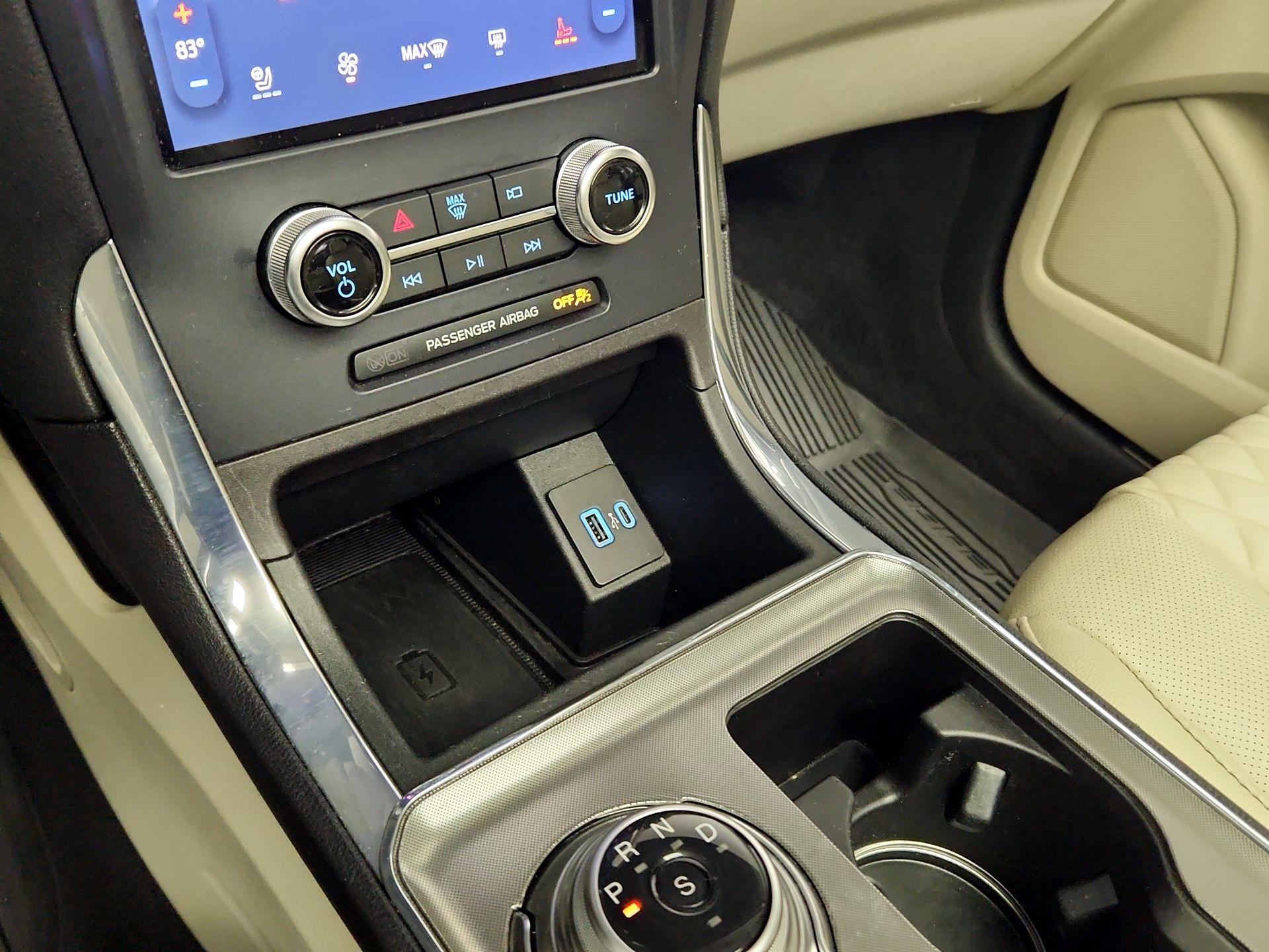 Thumbnail: 2023 Ford Edge - 19