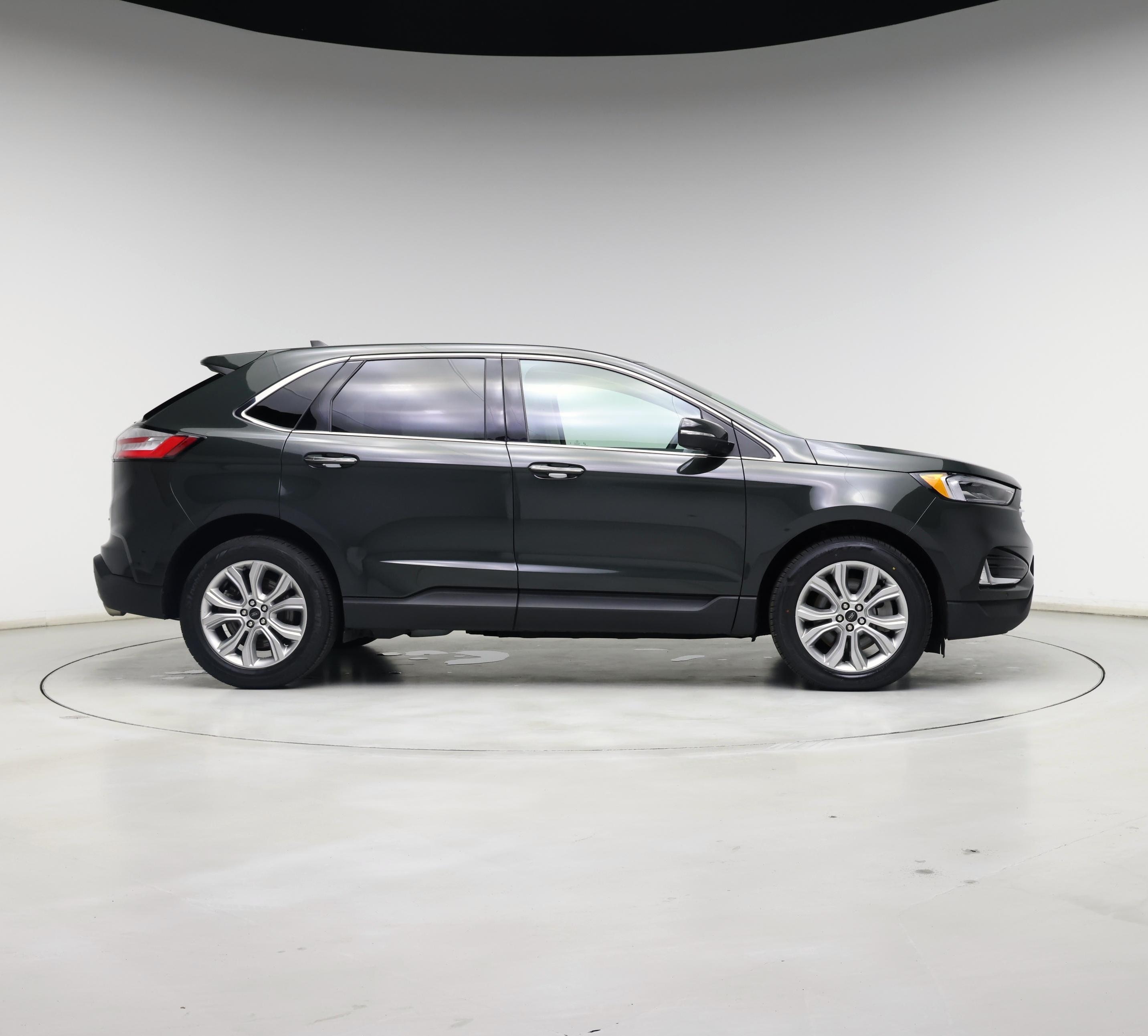 Thumbnail: 2023 Ford Edge - 7