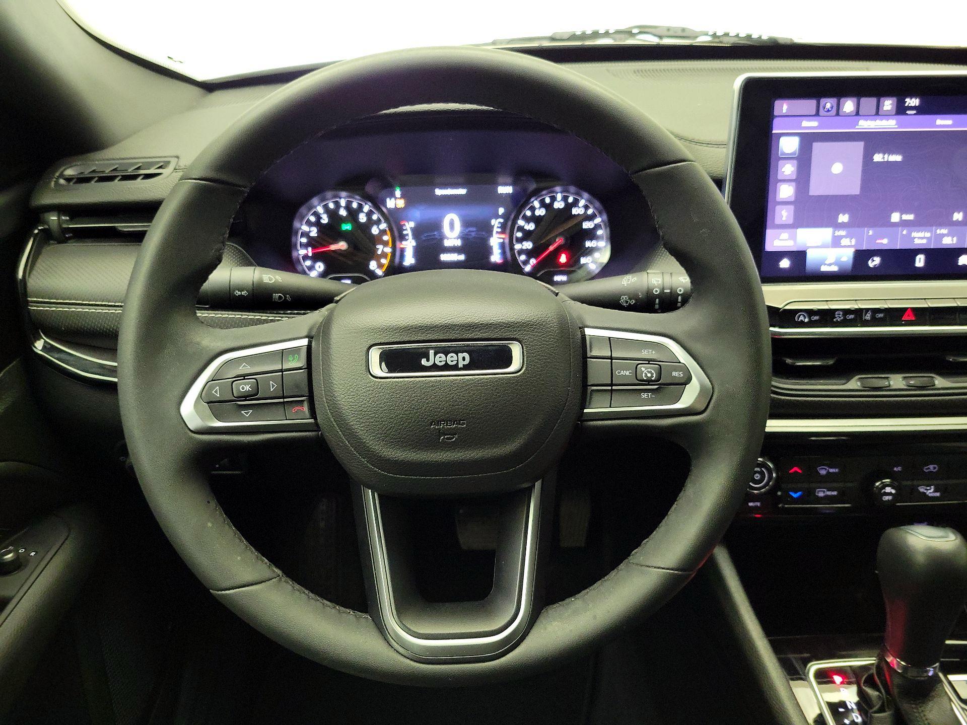 Thumbnail: 2023 Jeep Compass - 10