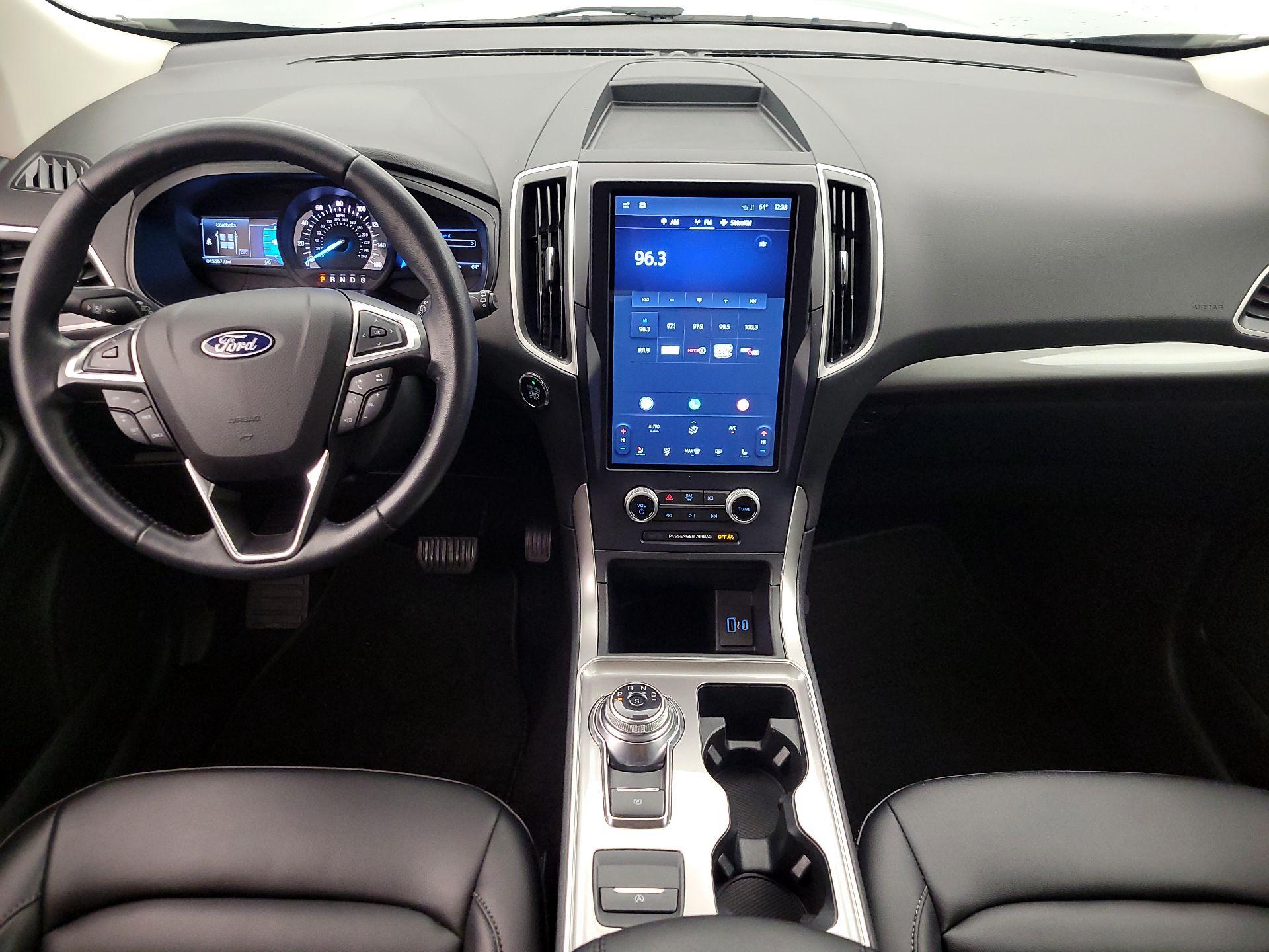 Thumbnail: 2023 Ford Edge - 9