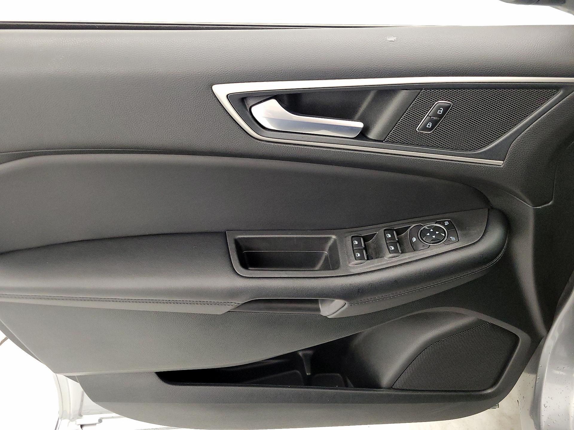 Thumbnail: 2023 Ford Edge - 12