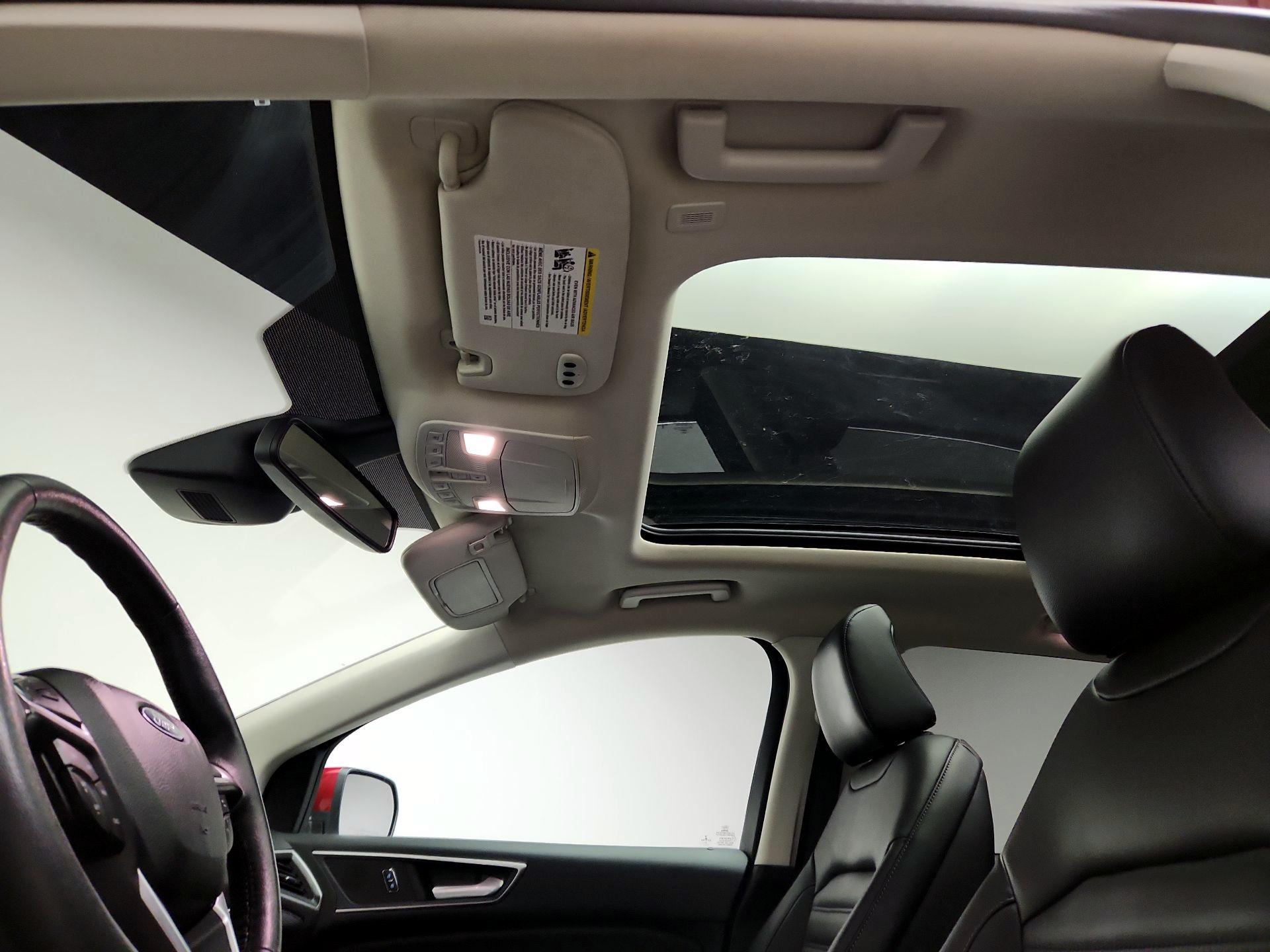 Thumbnail: 2022 Ford Edge - 19