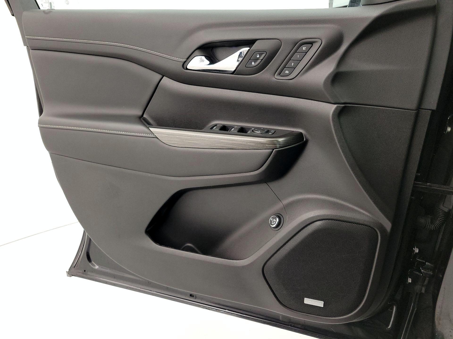 Thumbnail: 2023 GMC Acadia - 12