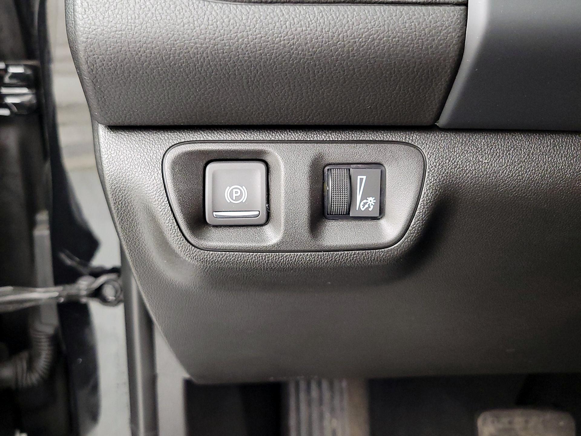 Thumbnail: 2023 GMC Acadia - 13