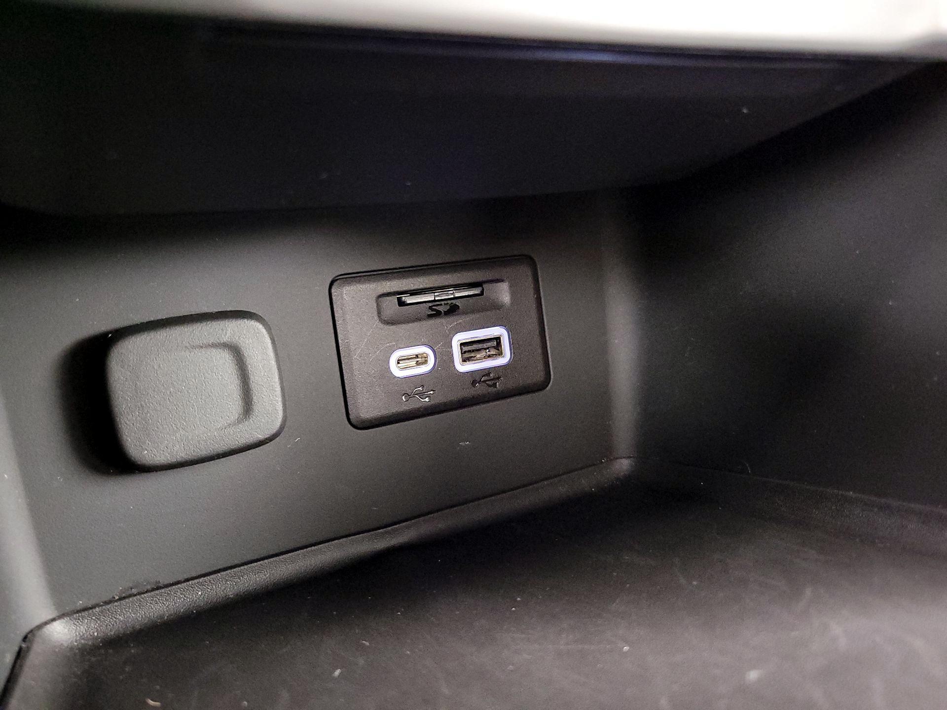 Thumbnail: 2023 GMC Acadia - 19