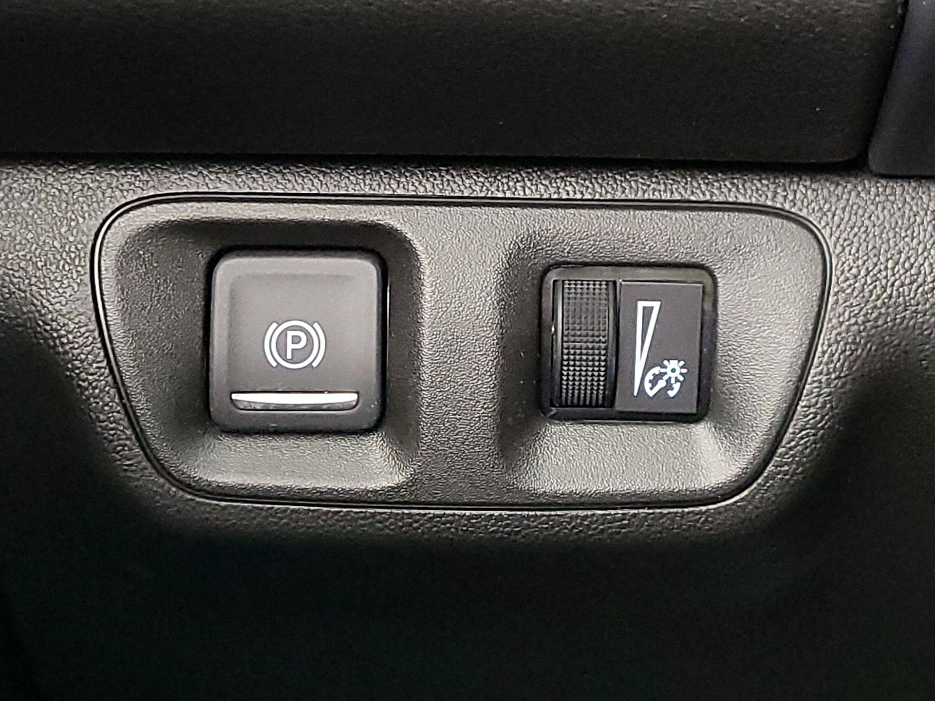 Thumbnail: 2023 GMC Acadia - 13