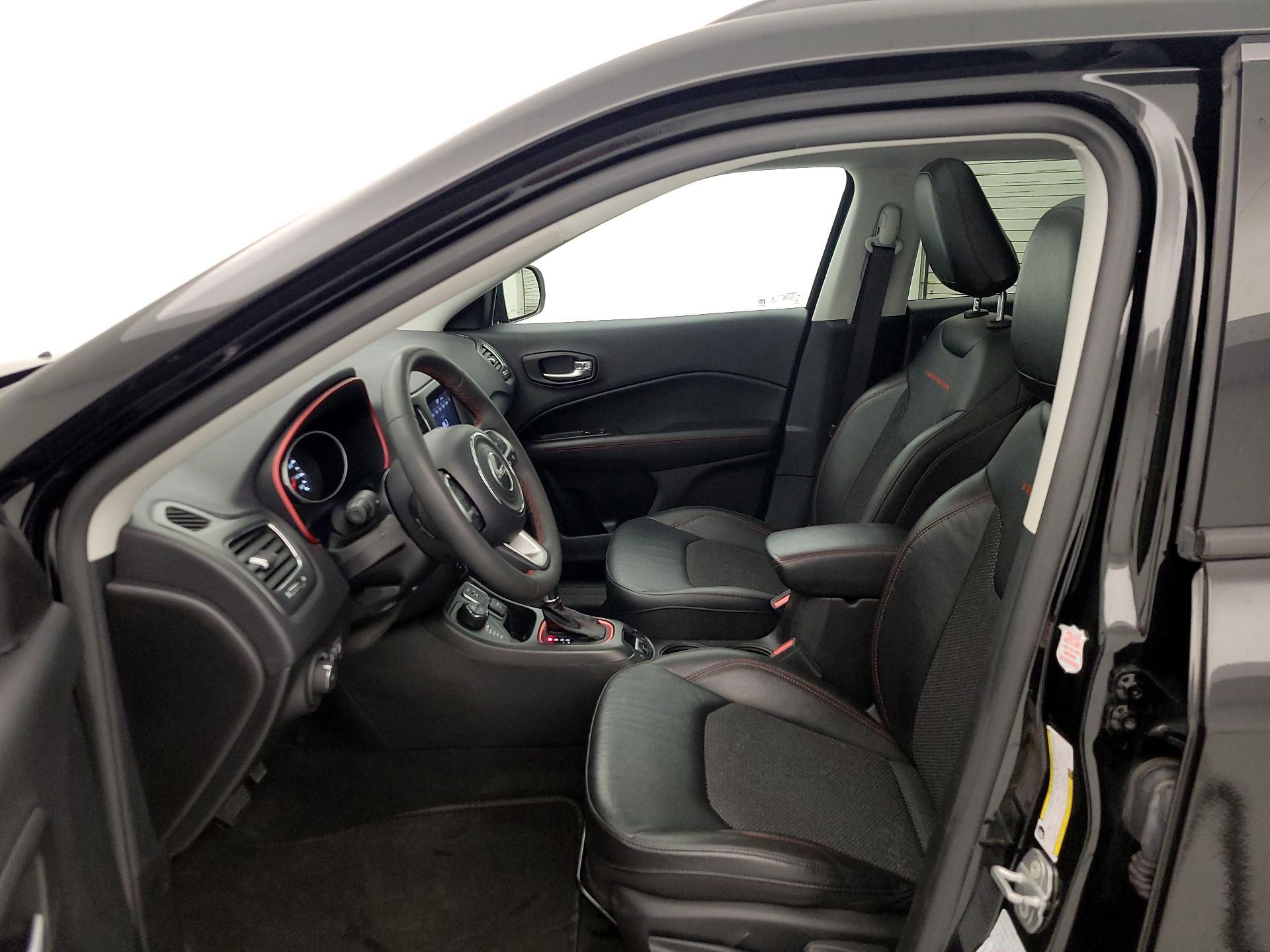 Thumbnail: 2021 Jeep Compass - 11