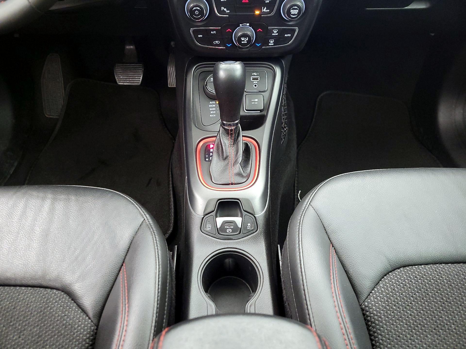 Thumbnail: 2021 Jeep Compass - 17