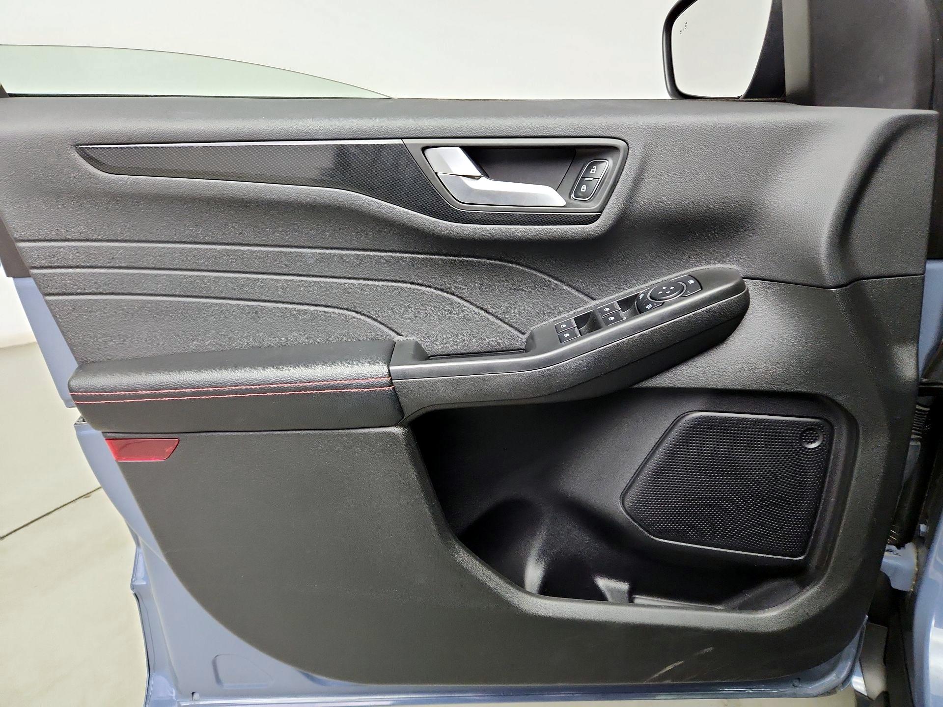 Thumbnail: 2023 Ford Escape - 12