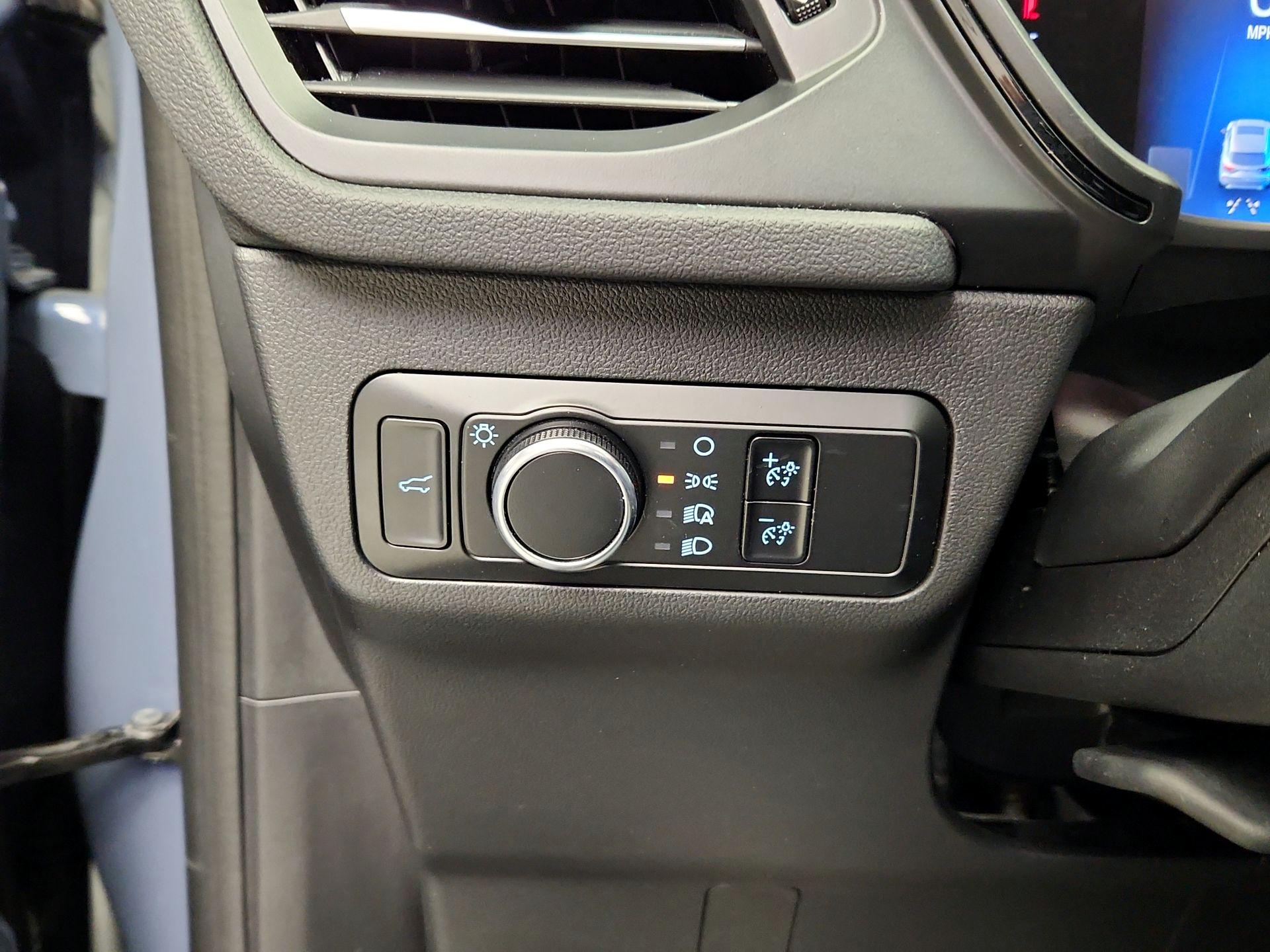 Thumbnail: 2023 Ford Escape - 13