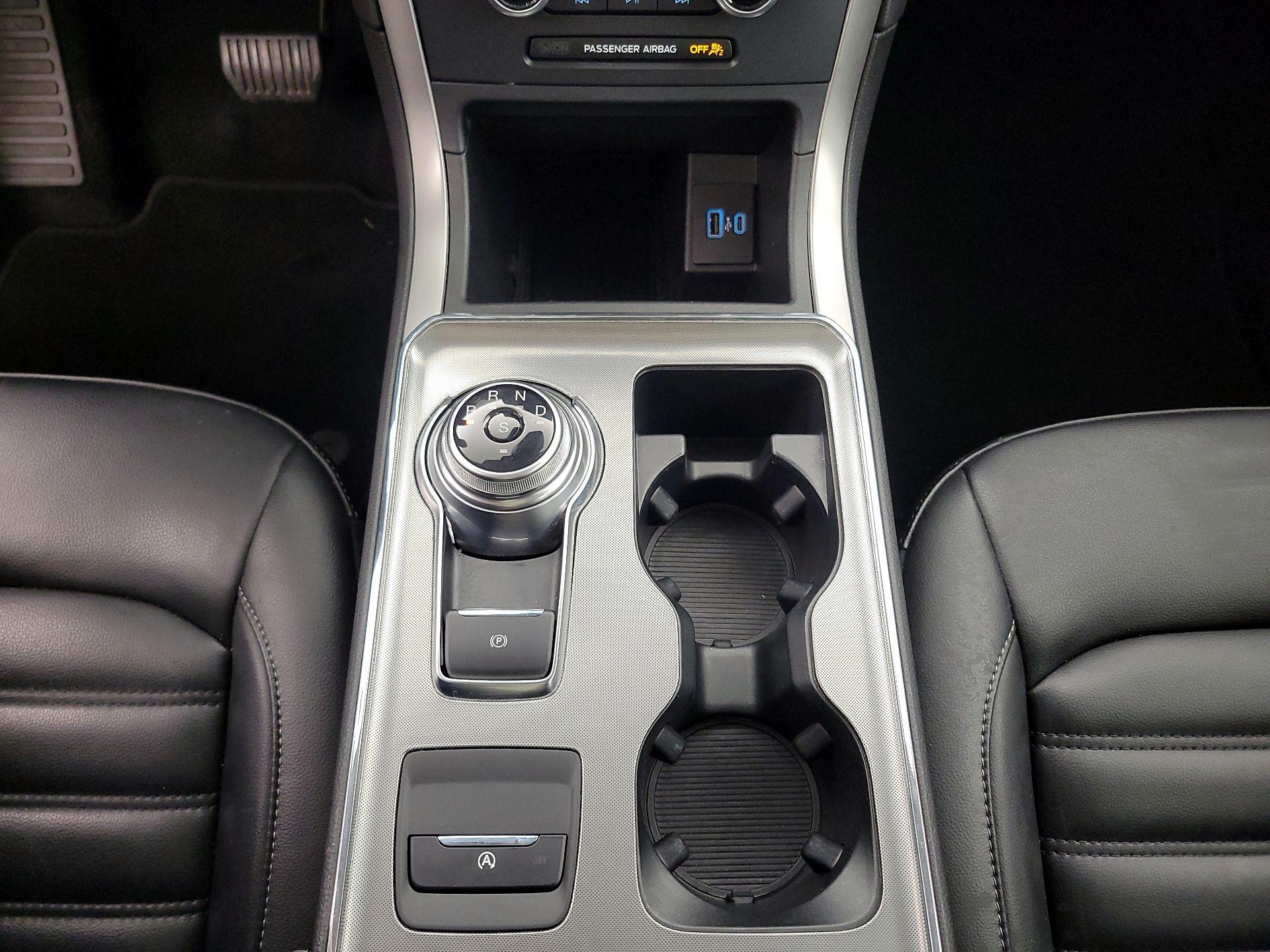 Thumbnail: 2022 Ford Edge - 17