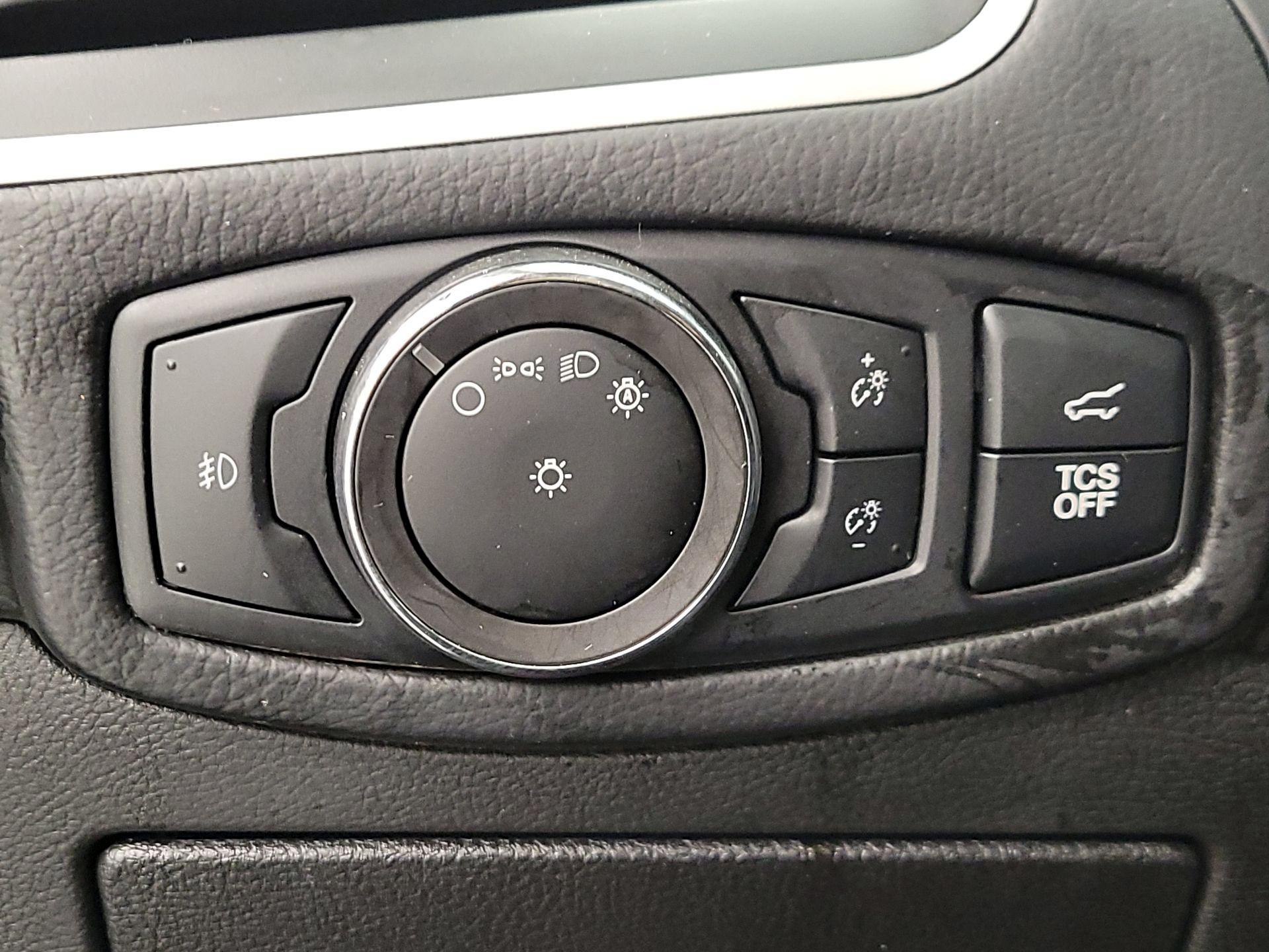 Thumbnail: 2023 Ford Edge - 13