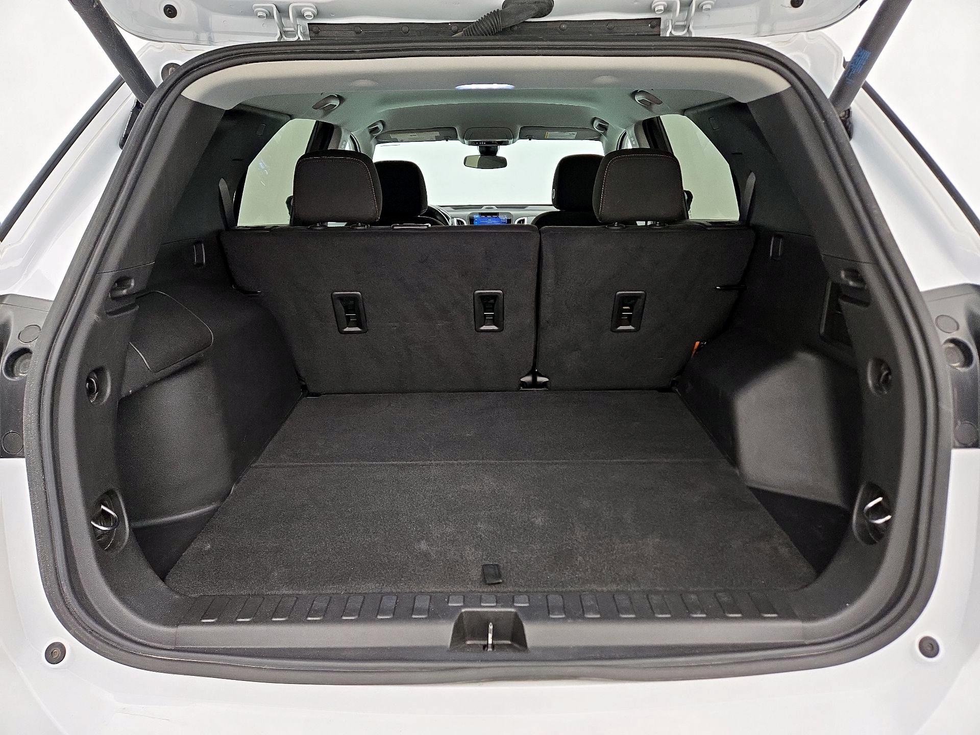 Thumbnail: 2023 Chevrolet Equinox - 20