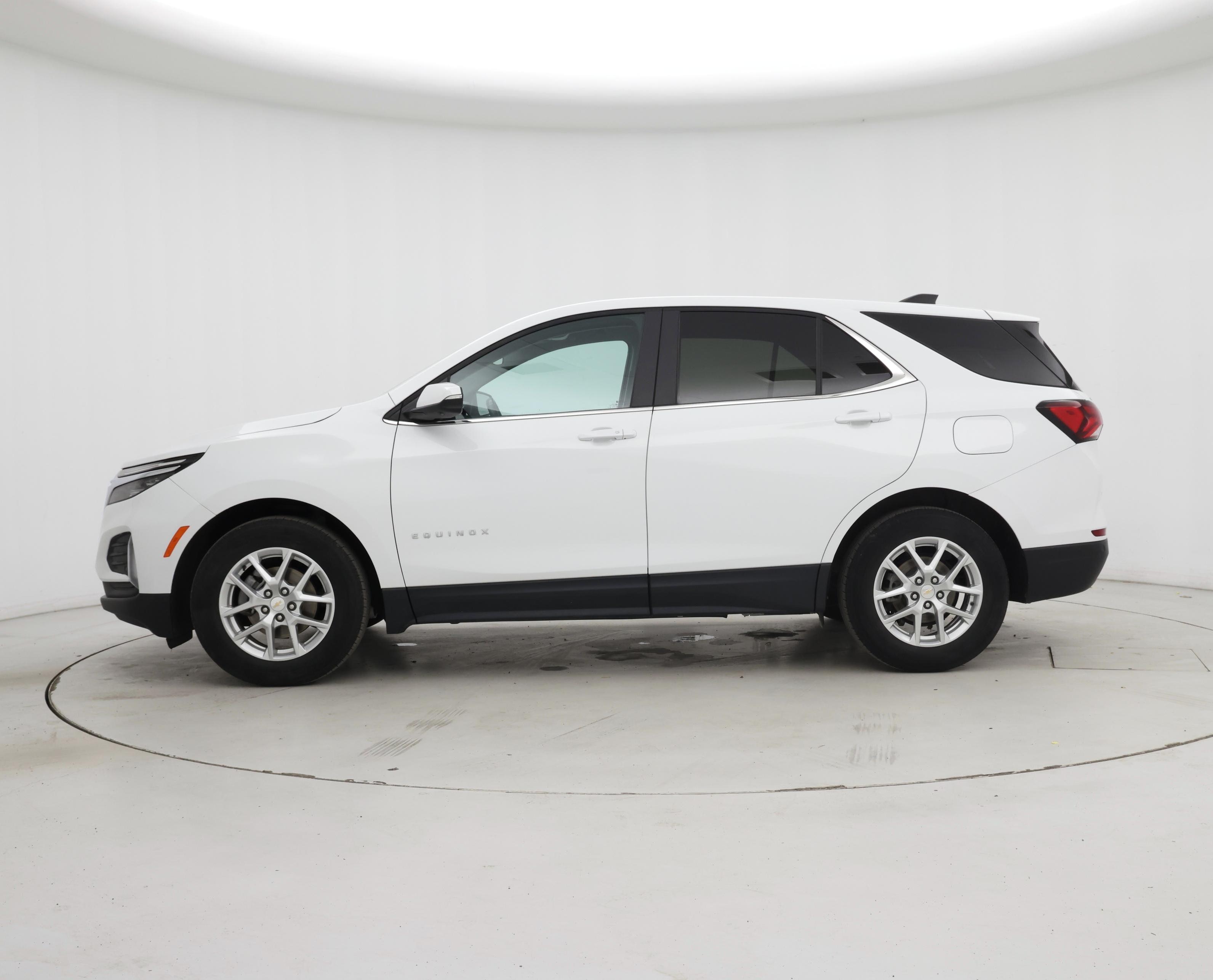 Thumbnail: 2023 Chevrolet Equinox - 3