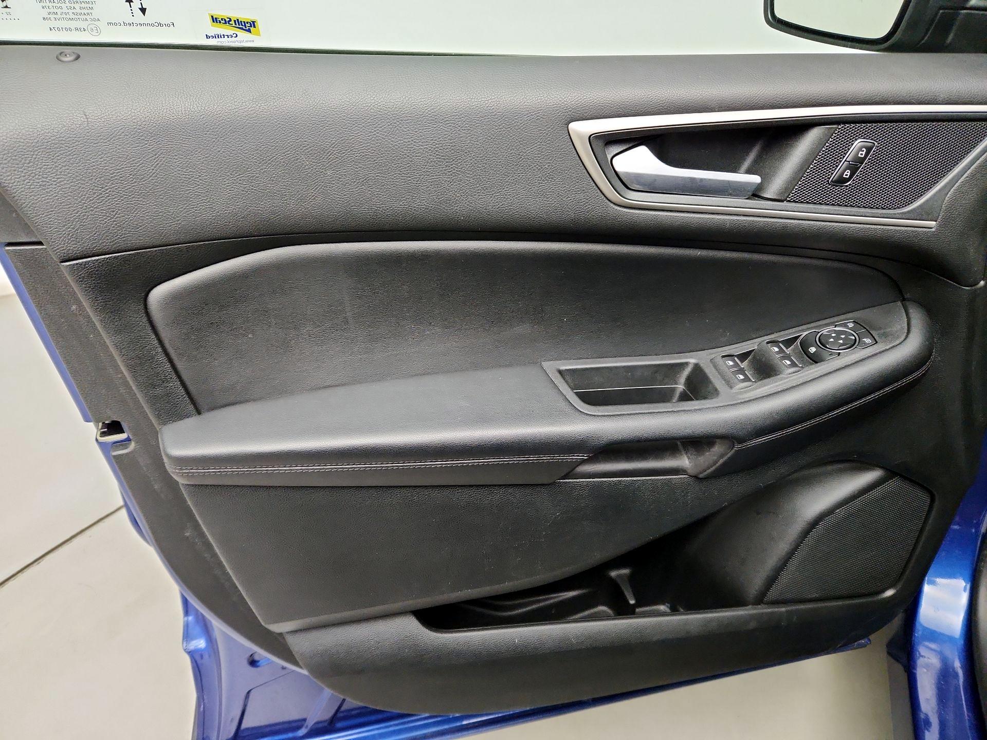 Thumbnail: 2022 Ford Edge - 12