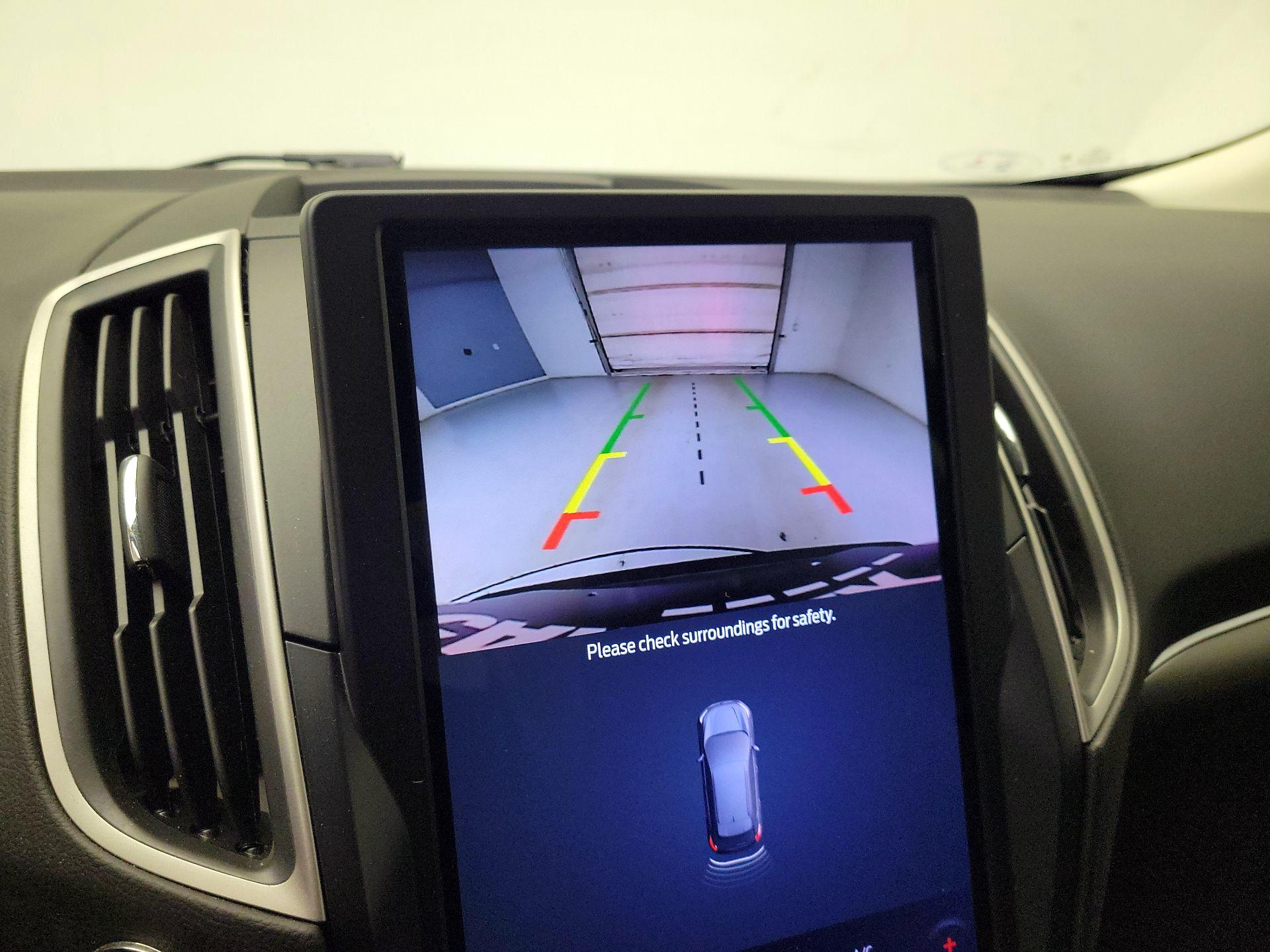 Thumbnail: 2022 Ford Edge - 14