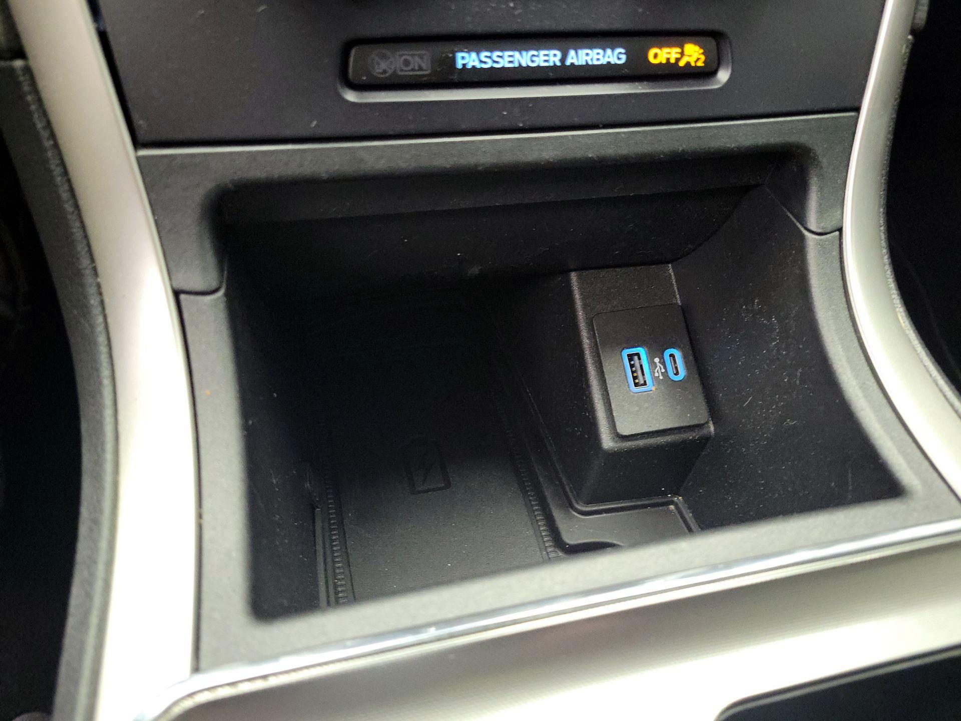 Thumbnail: 2022 Ford Edge - 18