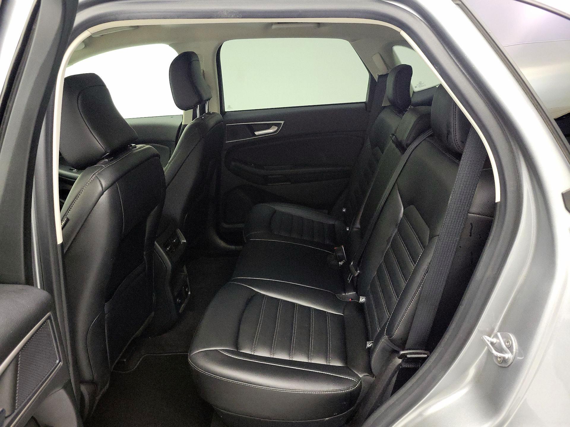 Thumbnail: 2022 Ford Edge - 19