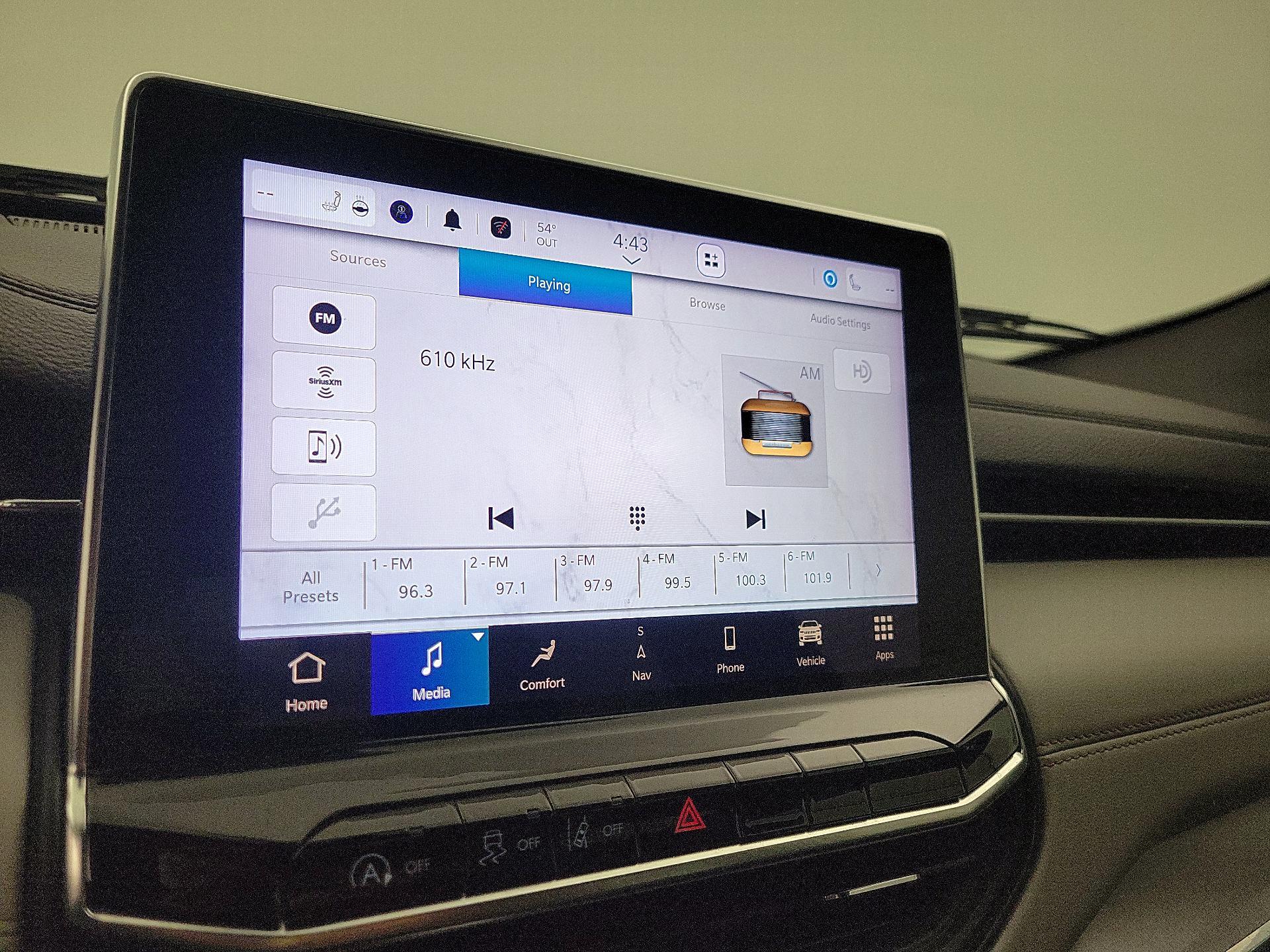 Thumbnail: 2023 Jeep Compass - 16