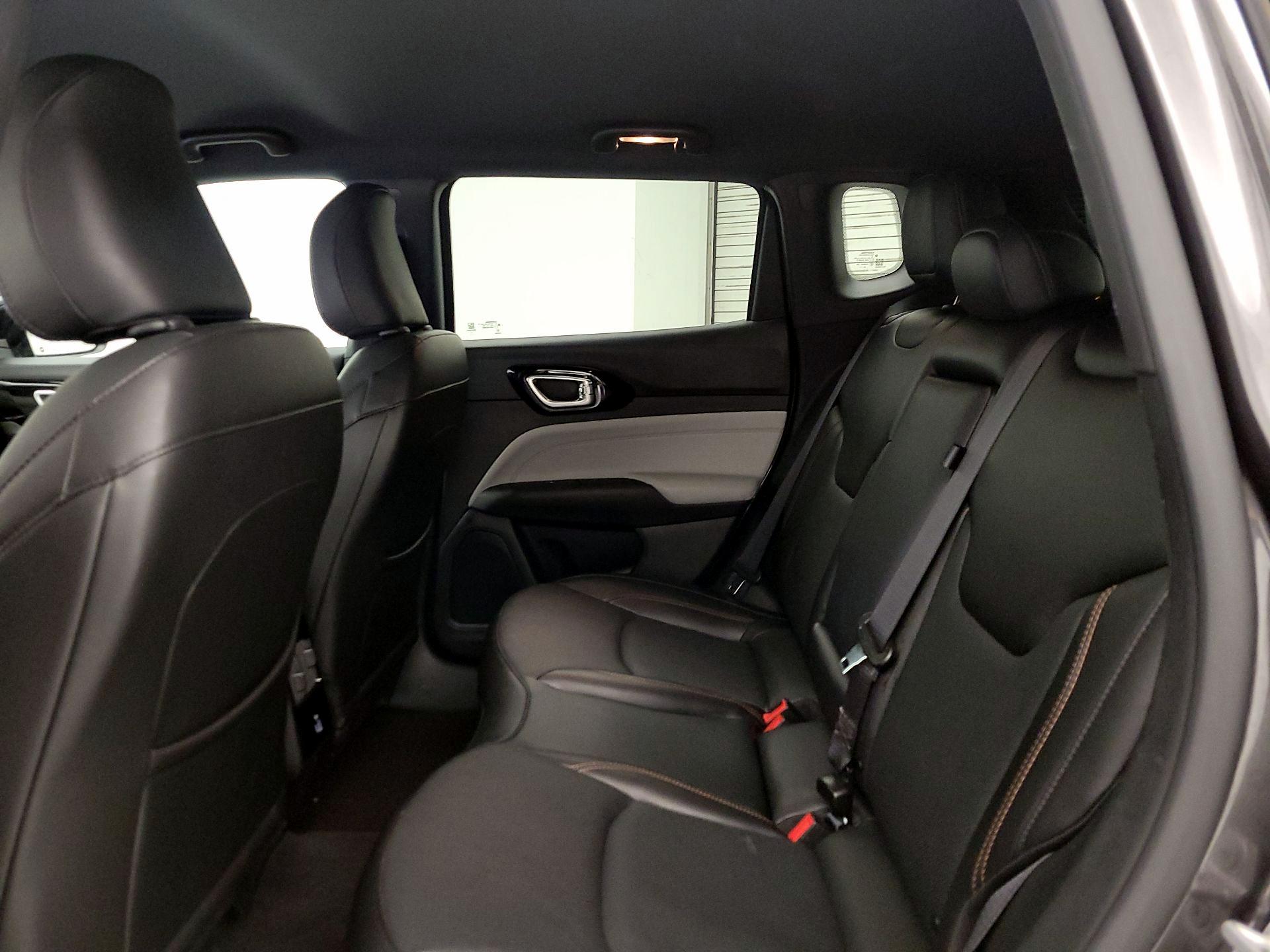 Thumbnail: 2023 Jeep Compass - 20