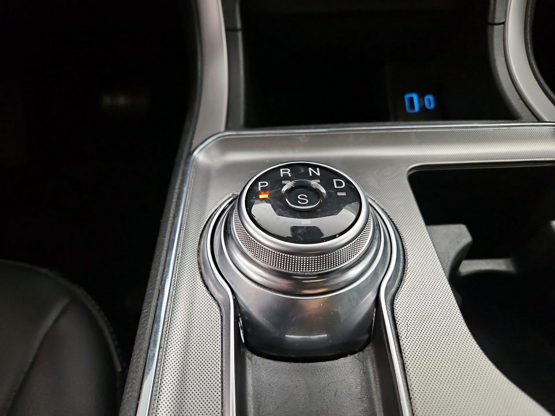 Thumbnail: 2022 Ford Edge - 17