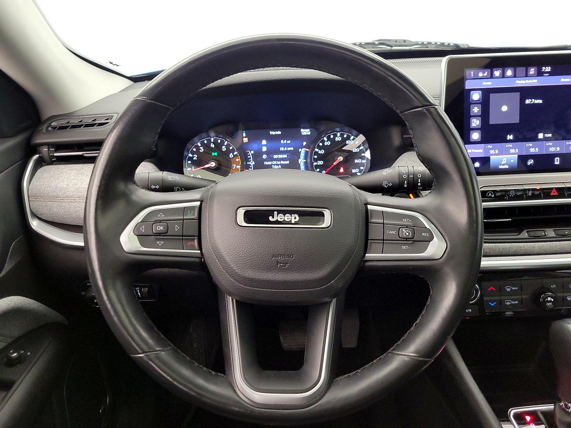 Thumbnail: 2022 Jeep Compass - 10