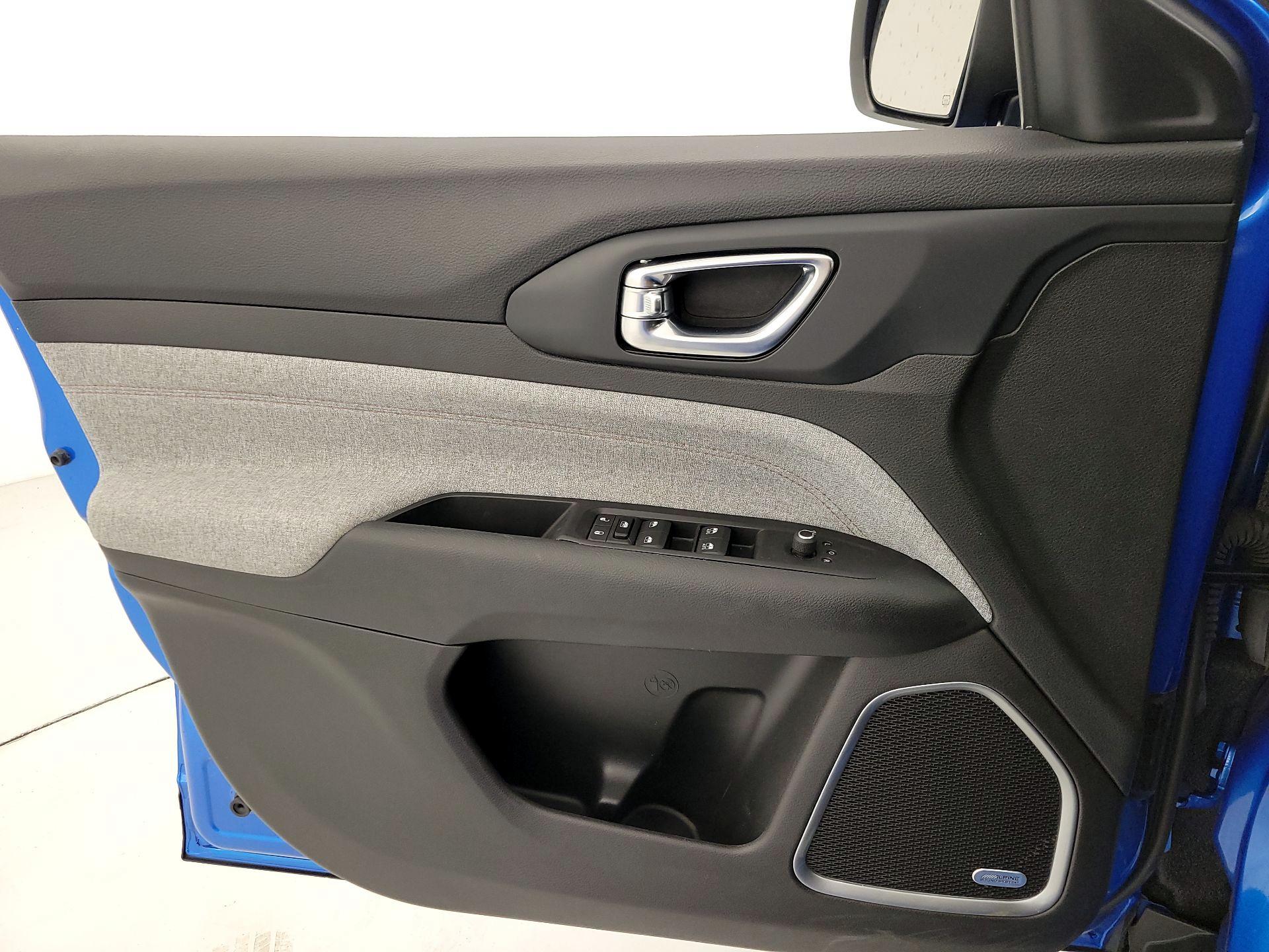 Thumbnail: 2022 Jeep Compass - 12