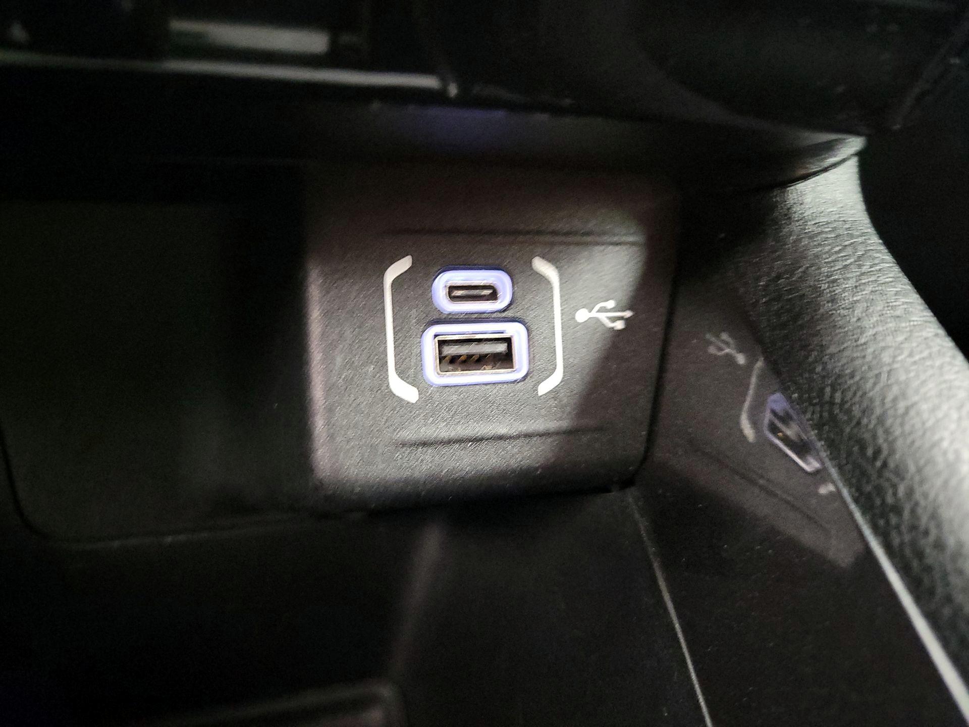 Thumbnail: 2022 Jeep Compass - 18