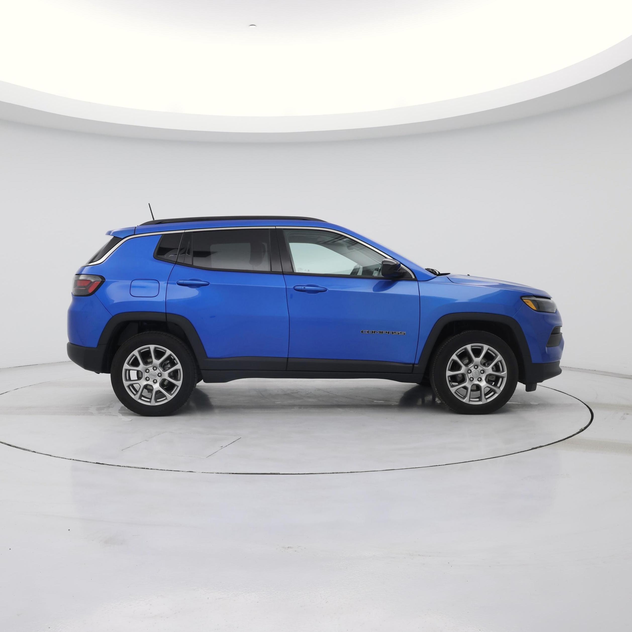 Thumbnail: 2022 Jeep Compass - 7