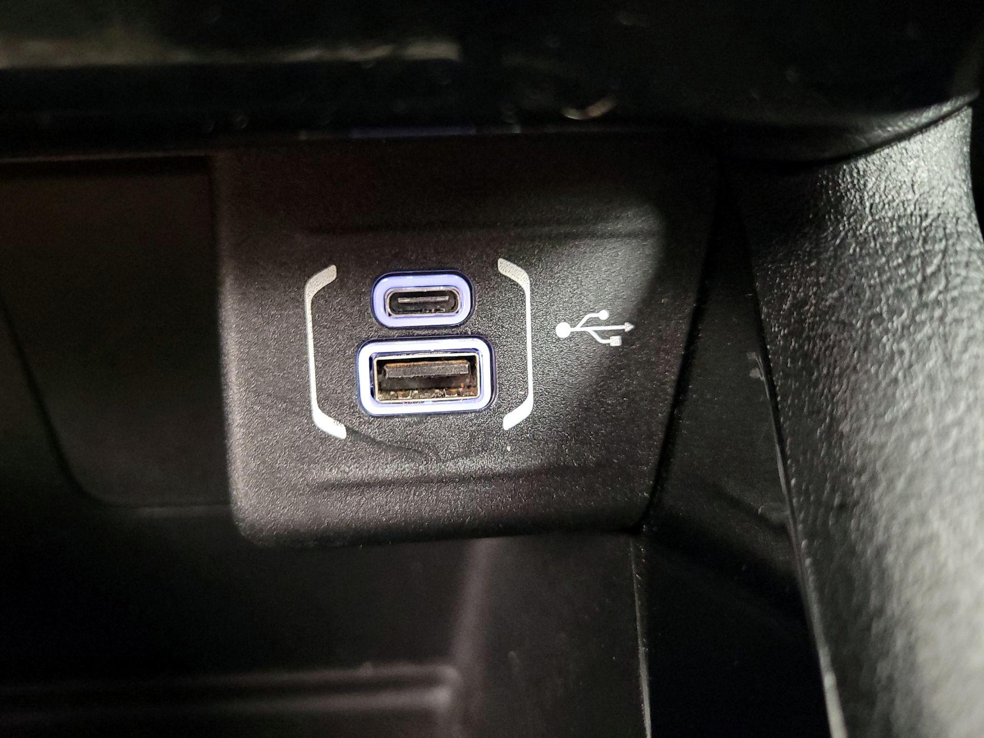 Thumbnail: 2023 Jeep Compass - 18