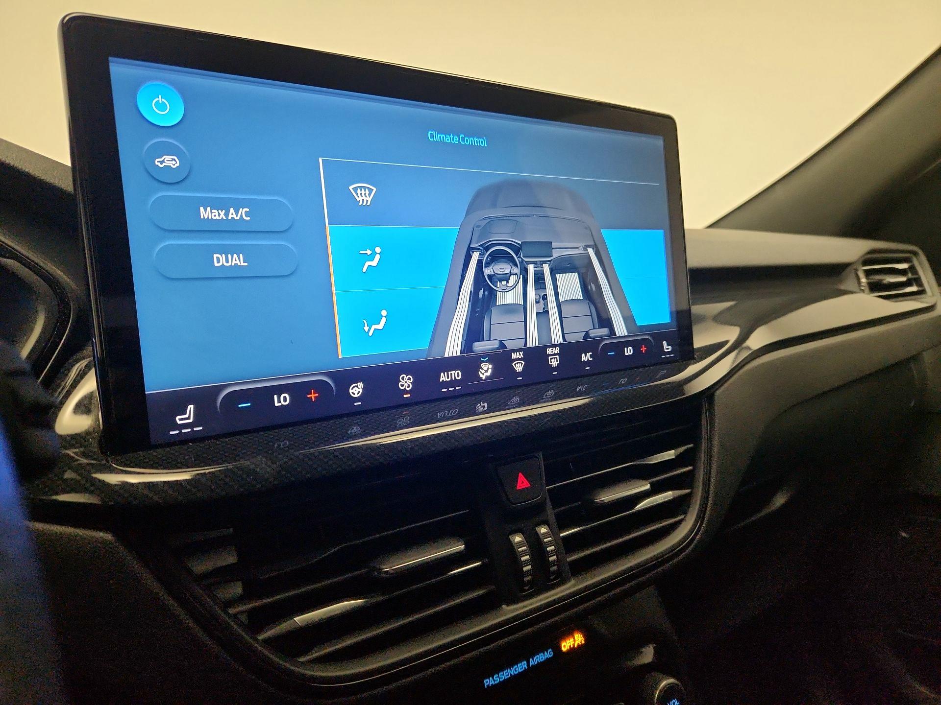 Thumbnail: 2023 Ford Escape - 17