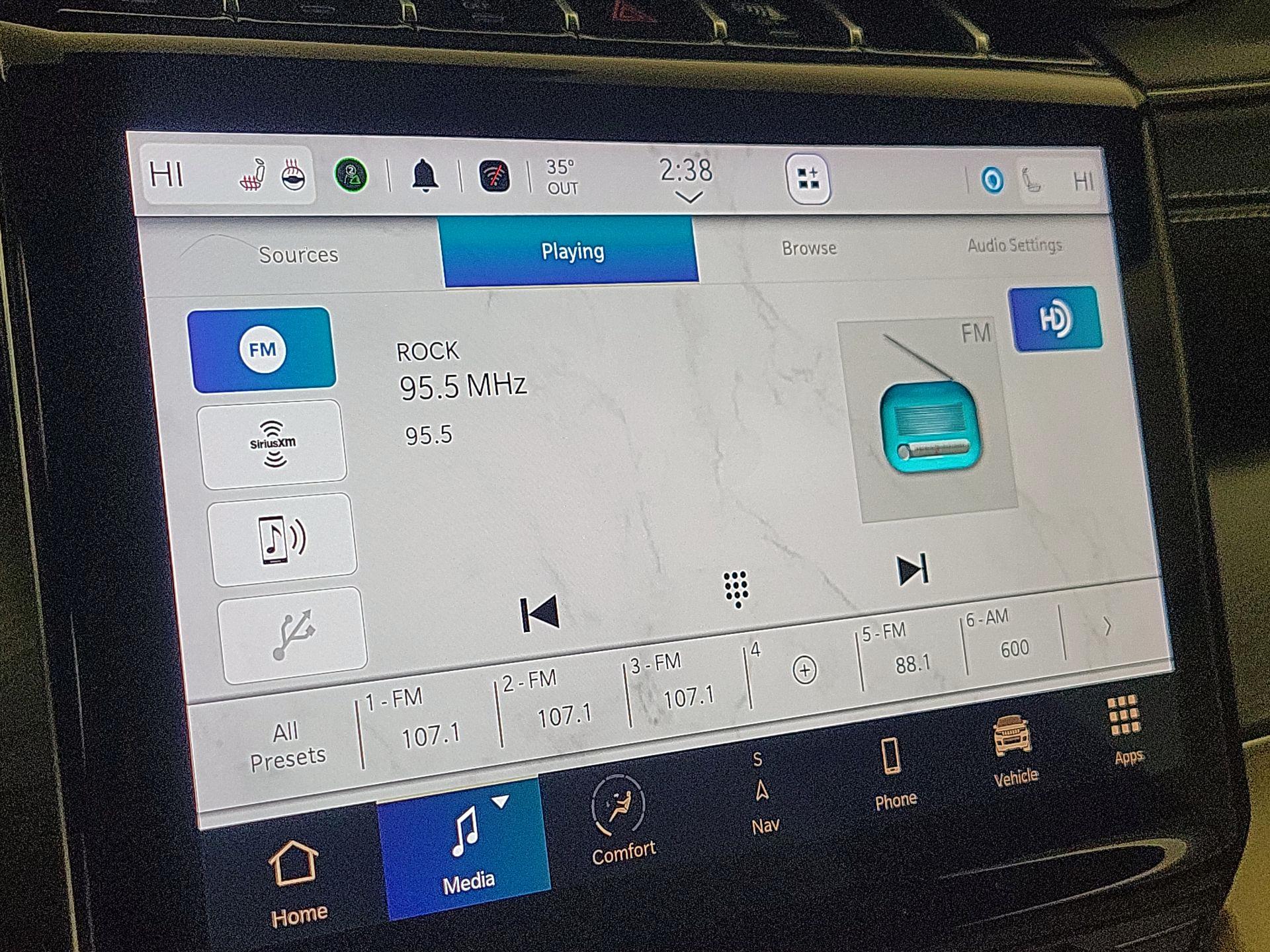 Thumbnail: 2024 Jeep Grand Cherokee - 16