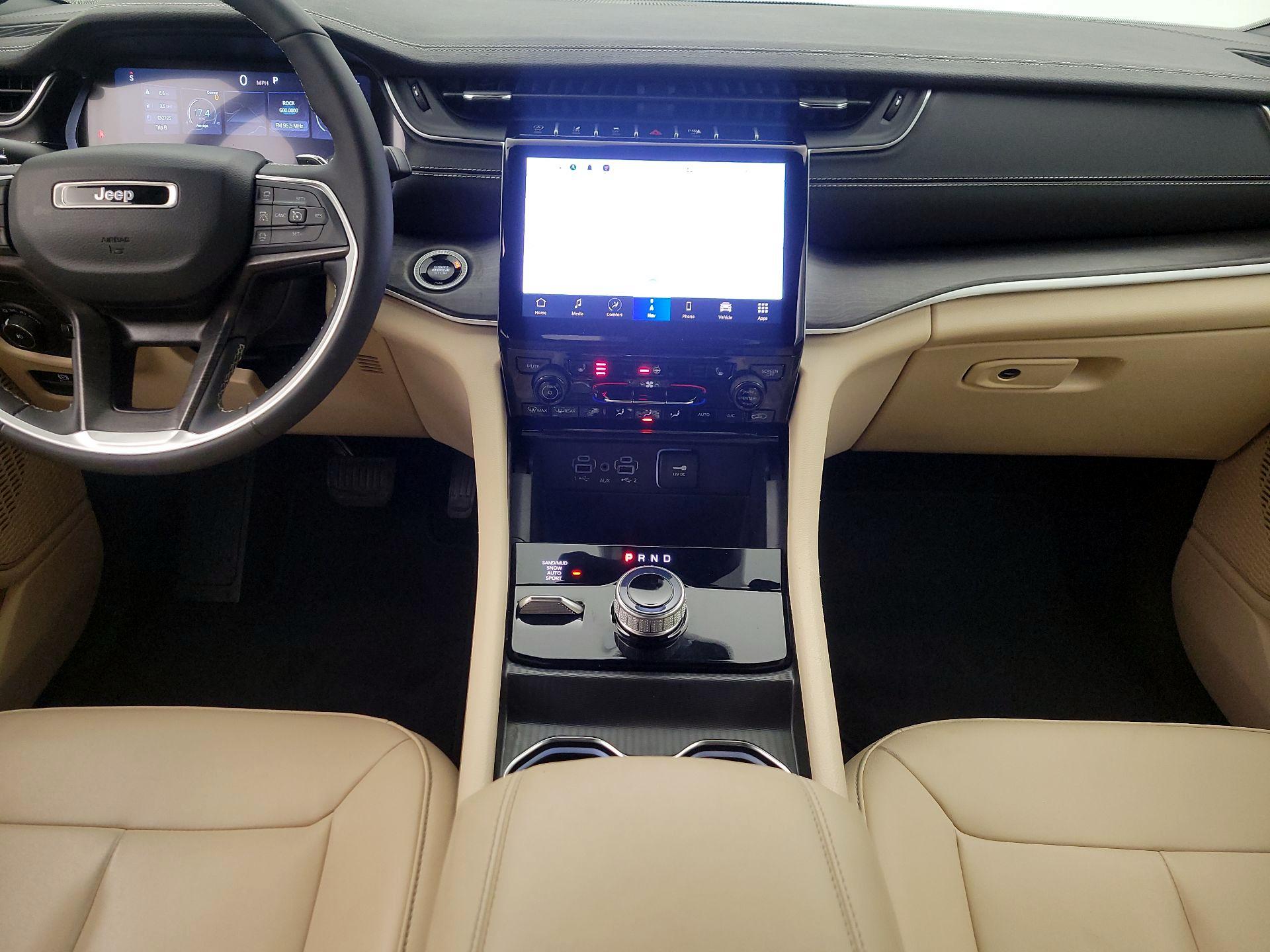 Thumbnail: 2024 Jeep Grand Cherokee - 18