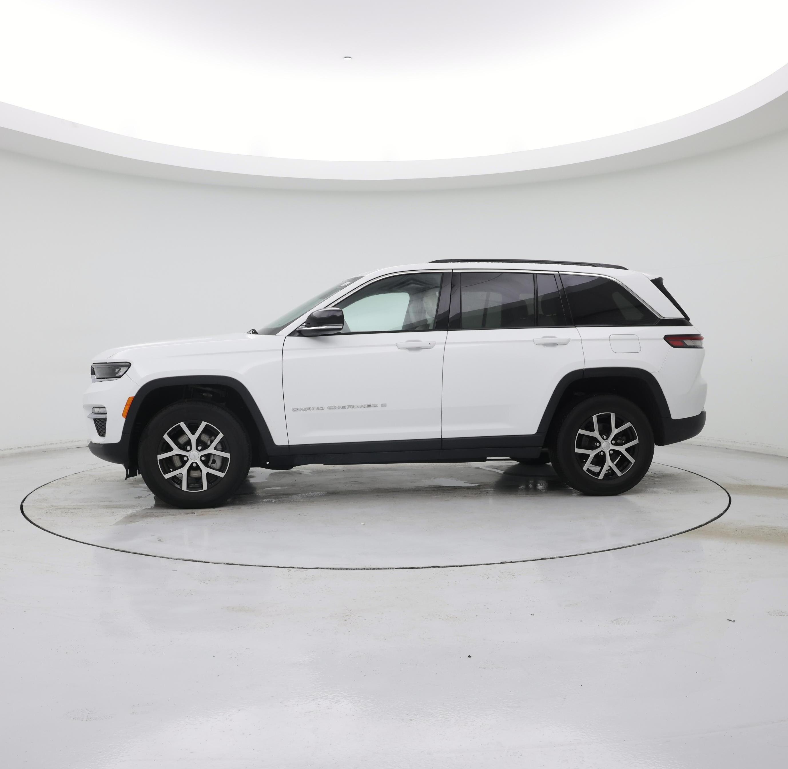 Thumbnail: 2024 Jeep Grand Cherokee - 3