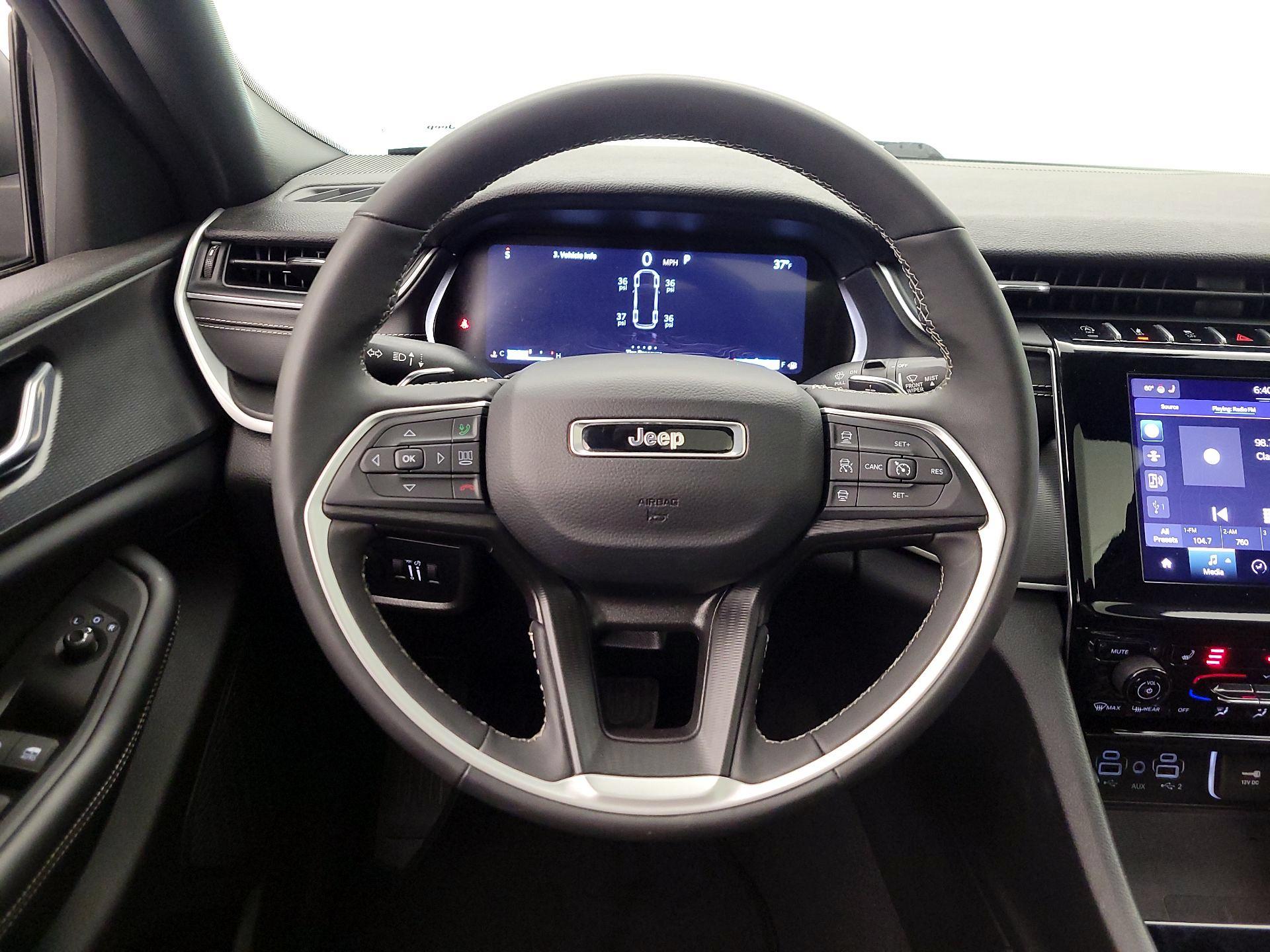 Thumbnail: 2024 Jeep Grand Cherokee L - 10