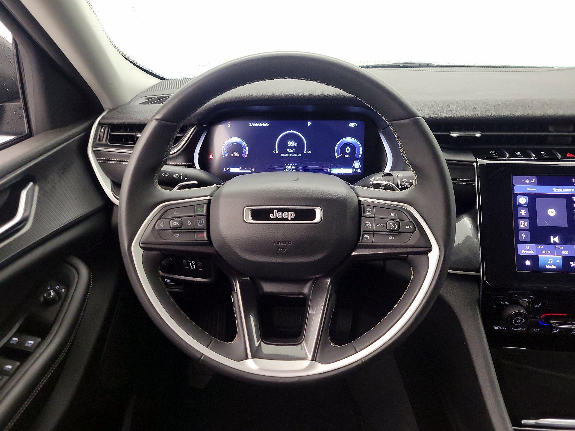 Thumbnail: 2023 Jeep Grand Cherokee - 10