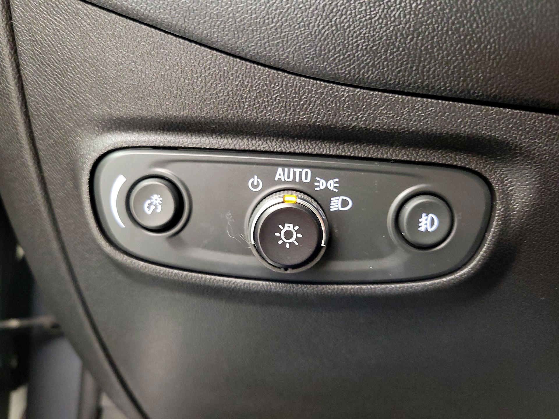 Thumbnail: 2023 Chevrolet Equinox - 13