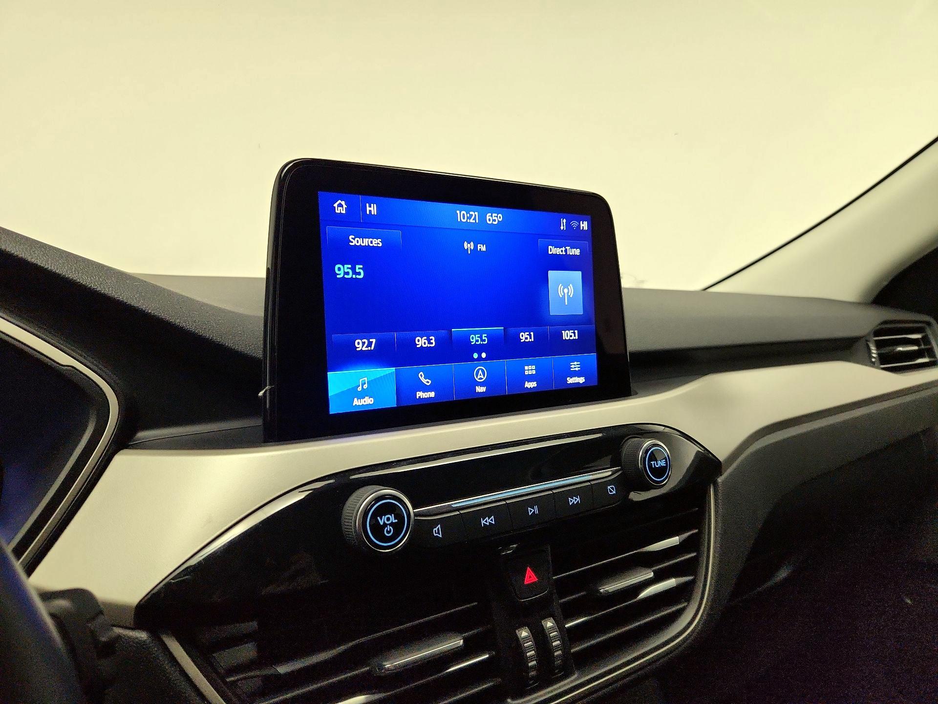 Thumbnail: 2022 Ford Escape - 16