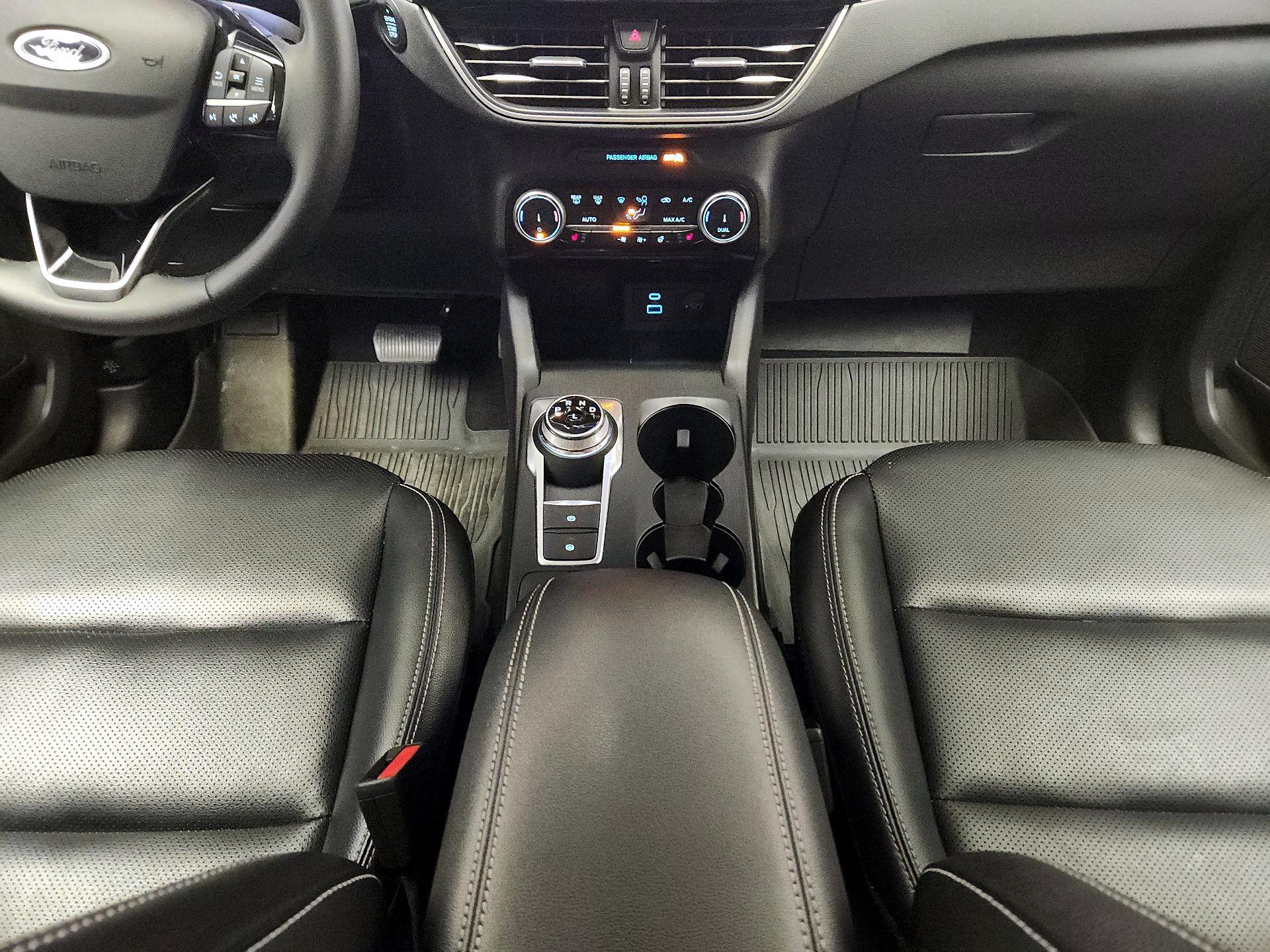 Thumbnail: 2022 Ford Escape - 18