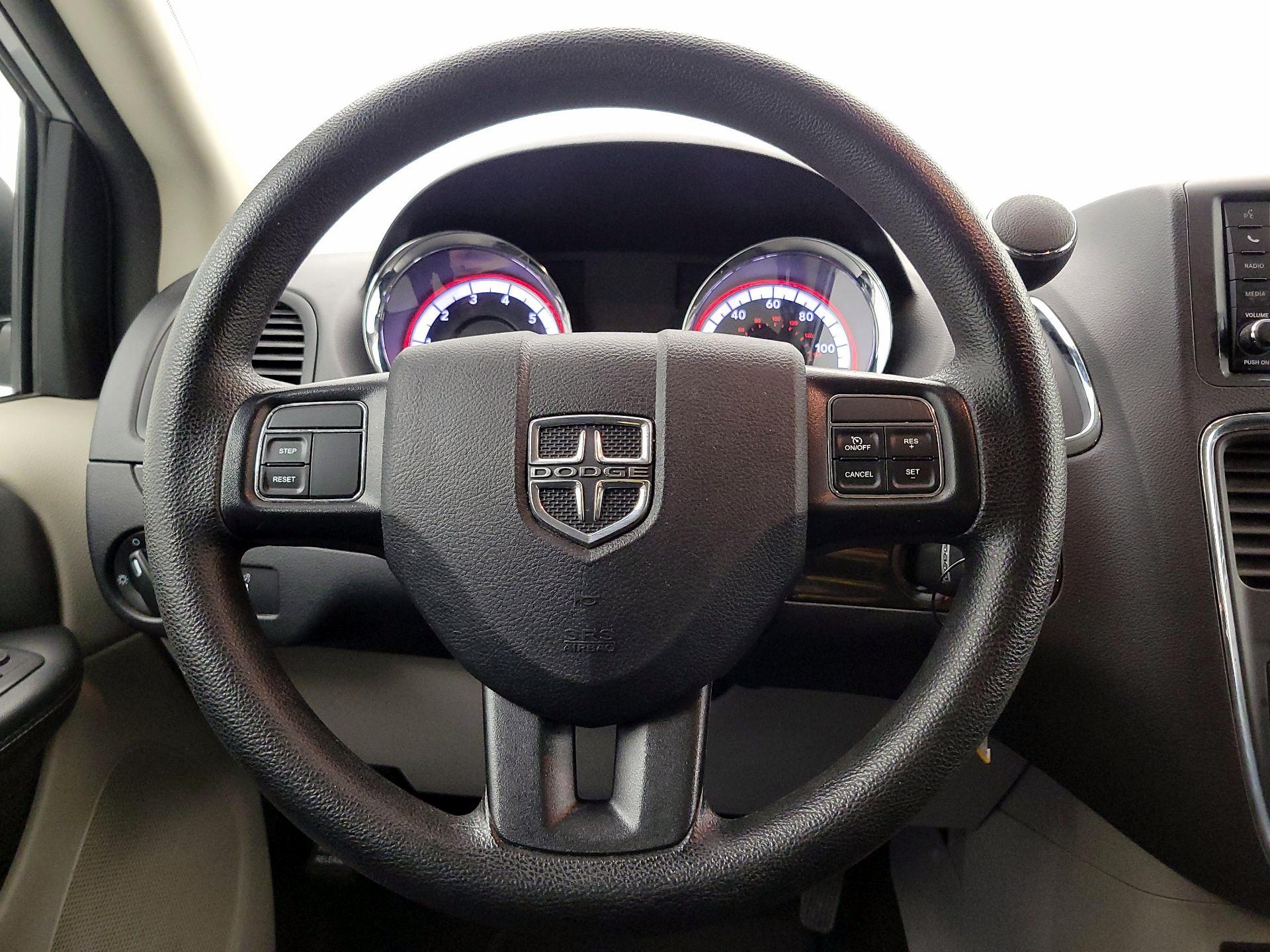 Thumbnail: 2020 Dodge Grand Caravan - 10