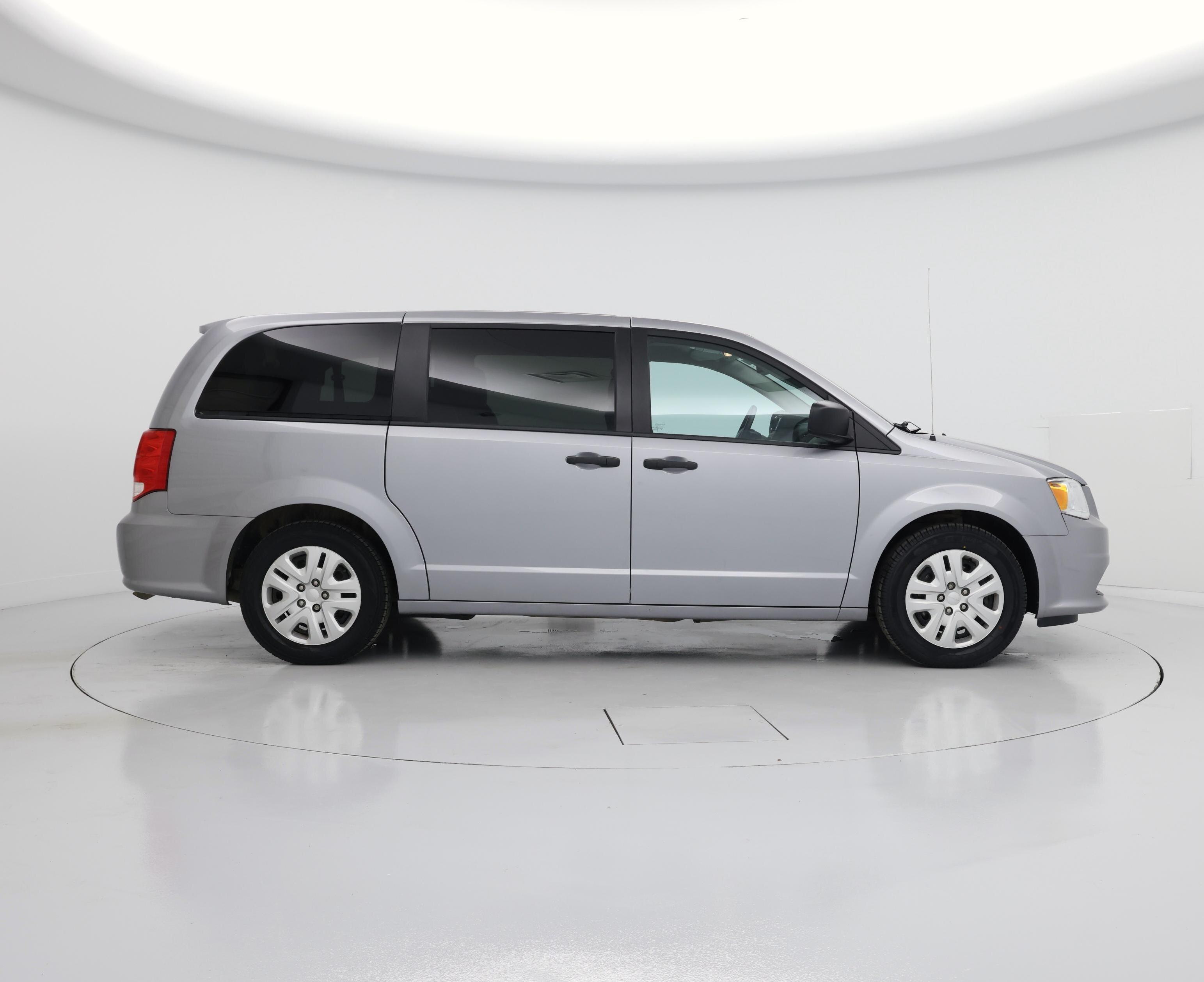 Thumbnail: 2020 Dodge Grand Caravan - 7