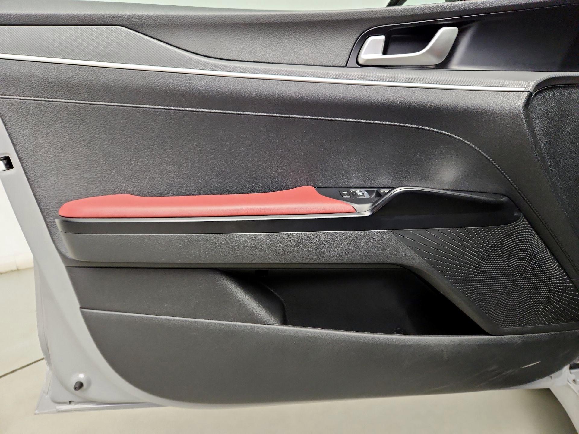 Thumbnail: 2022 Kia K5 - 12