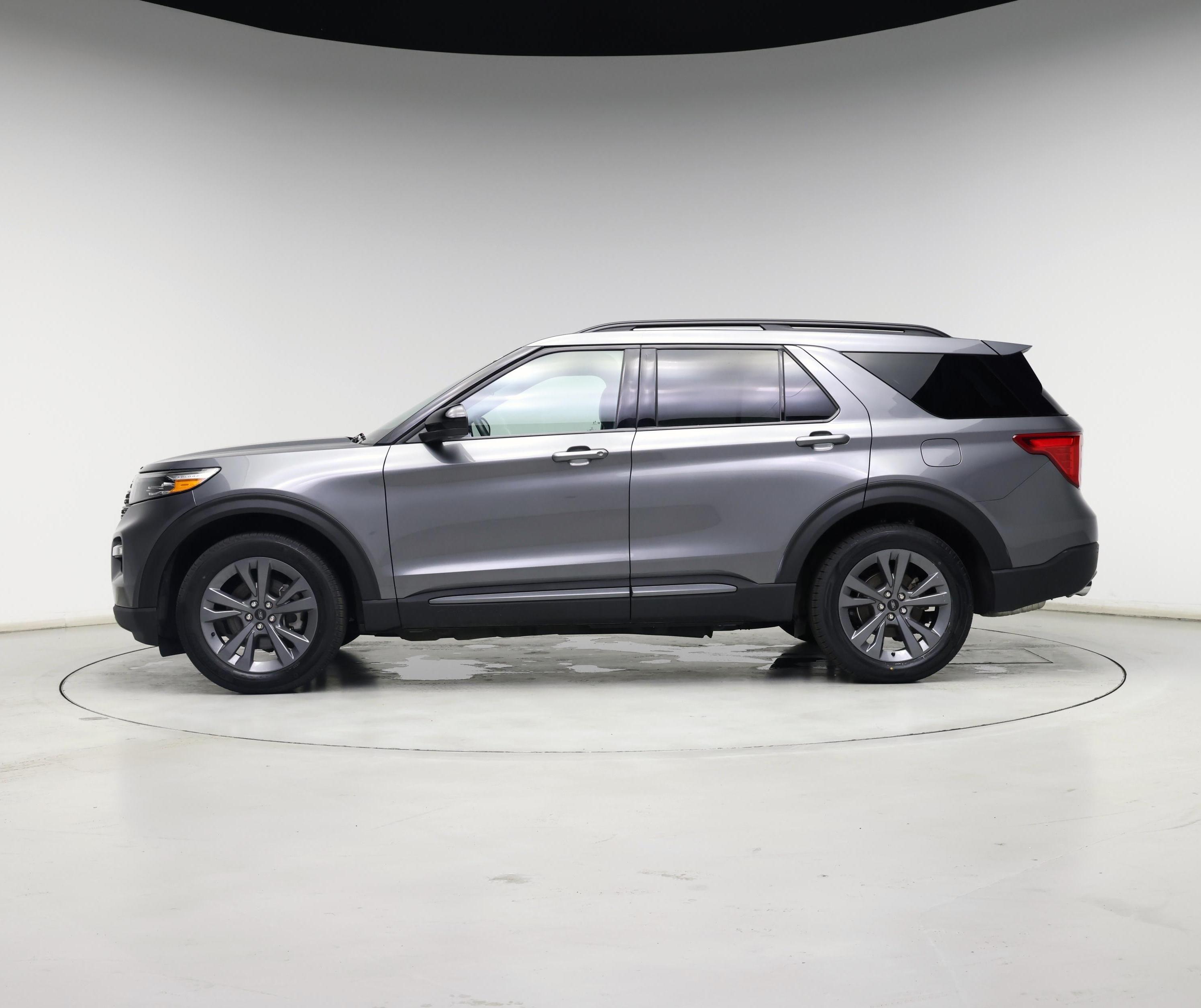 Thumbnail: 2023 Ford Explorer - 3