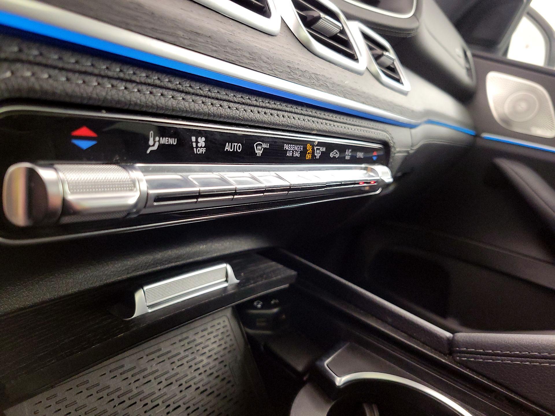 Thumbnail: 2021 Mercedes-Benz GLE - 17