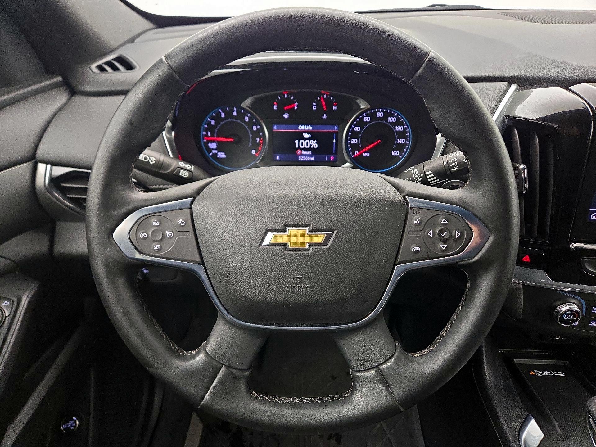 Thumbnail: 2023 Chevrolet Traverse - 10